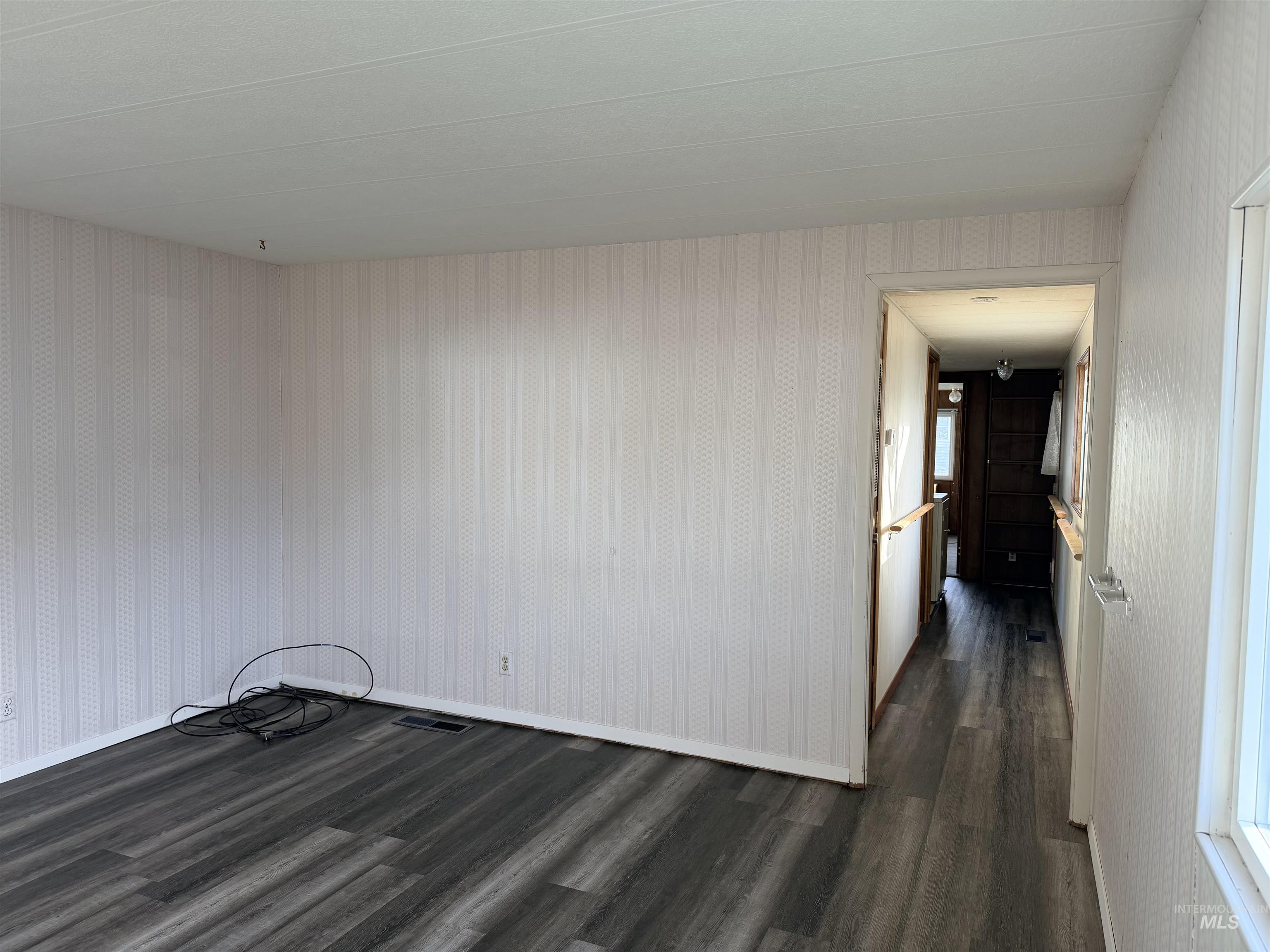 515 Warner Ave. Property Photo 11