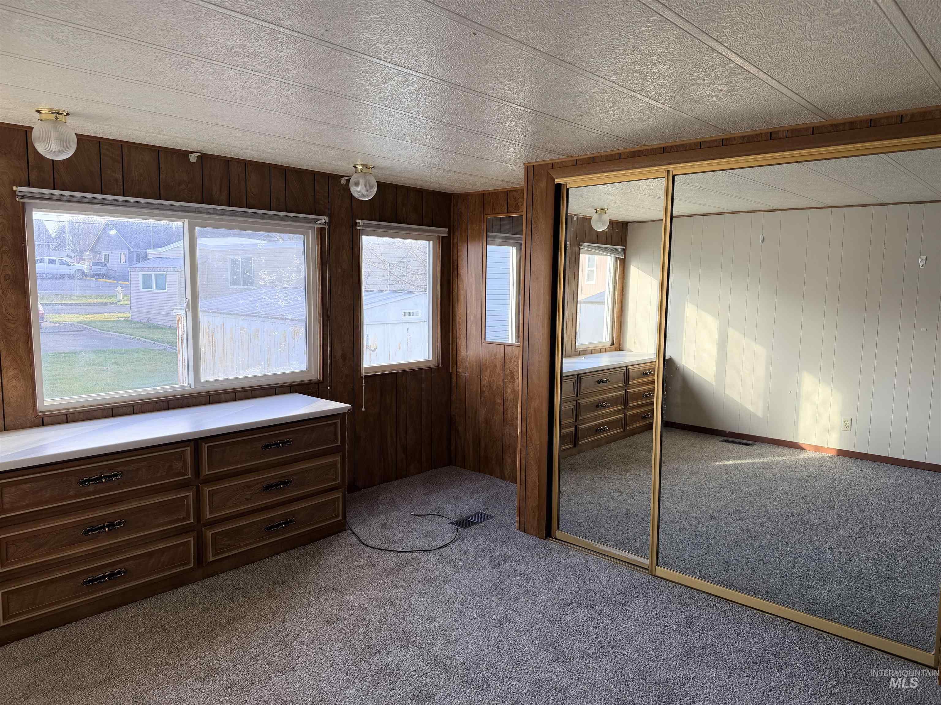 515 Warner Ave. Property Photo 18