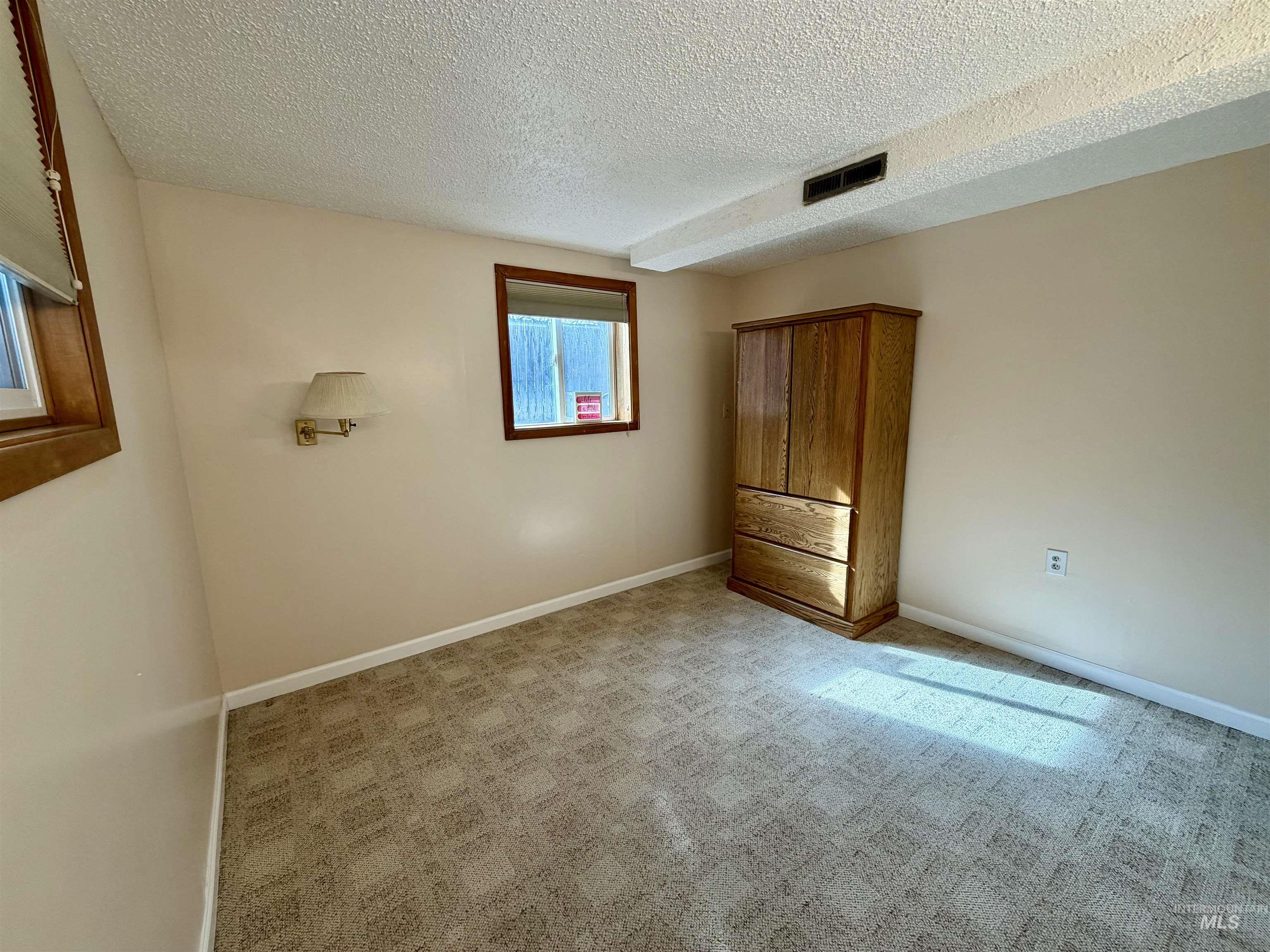2253 Bellevue Drive Property Photo 24