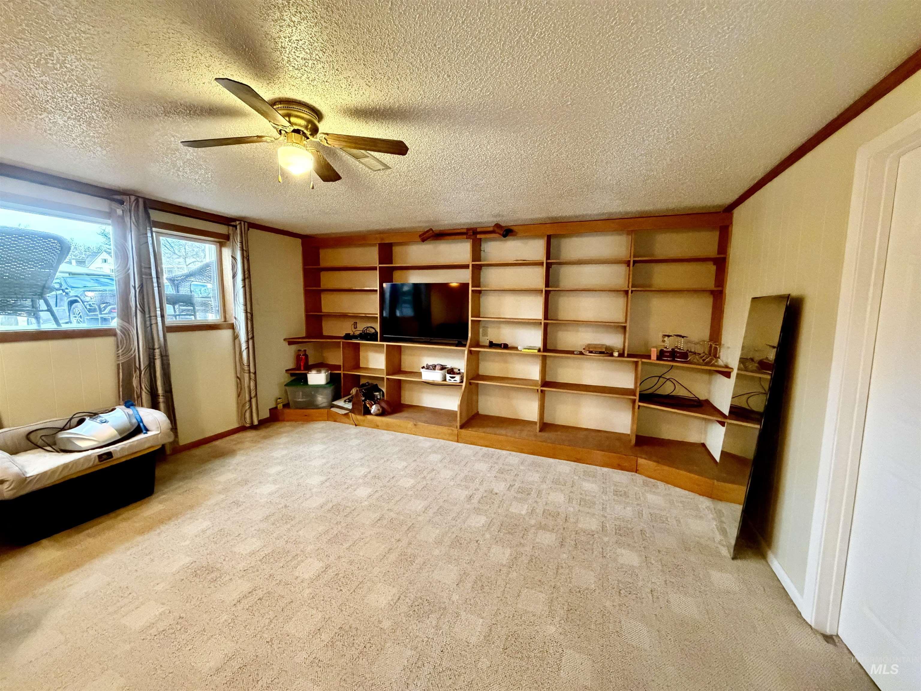2253 Bellevue Drive Property Photo 26
