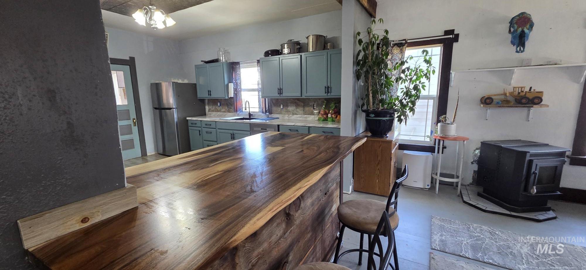 1673 Main Street Property Photo 12