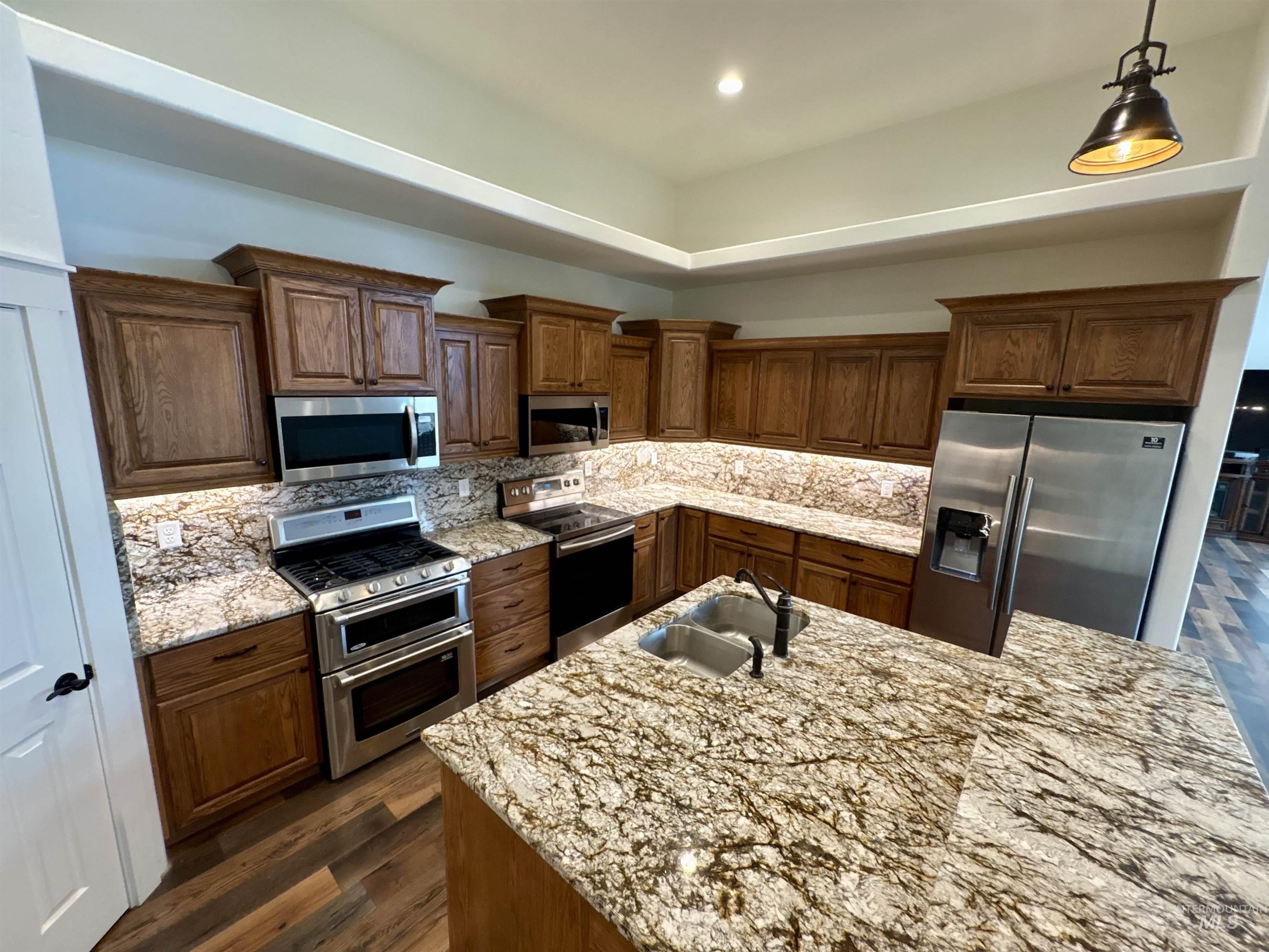 25792 River Road Property Photo 12