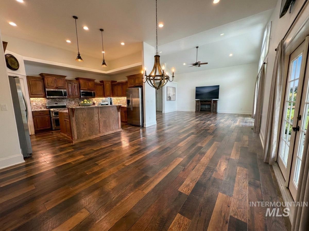 25792 River Road Property Photo 14