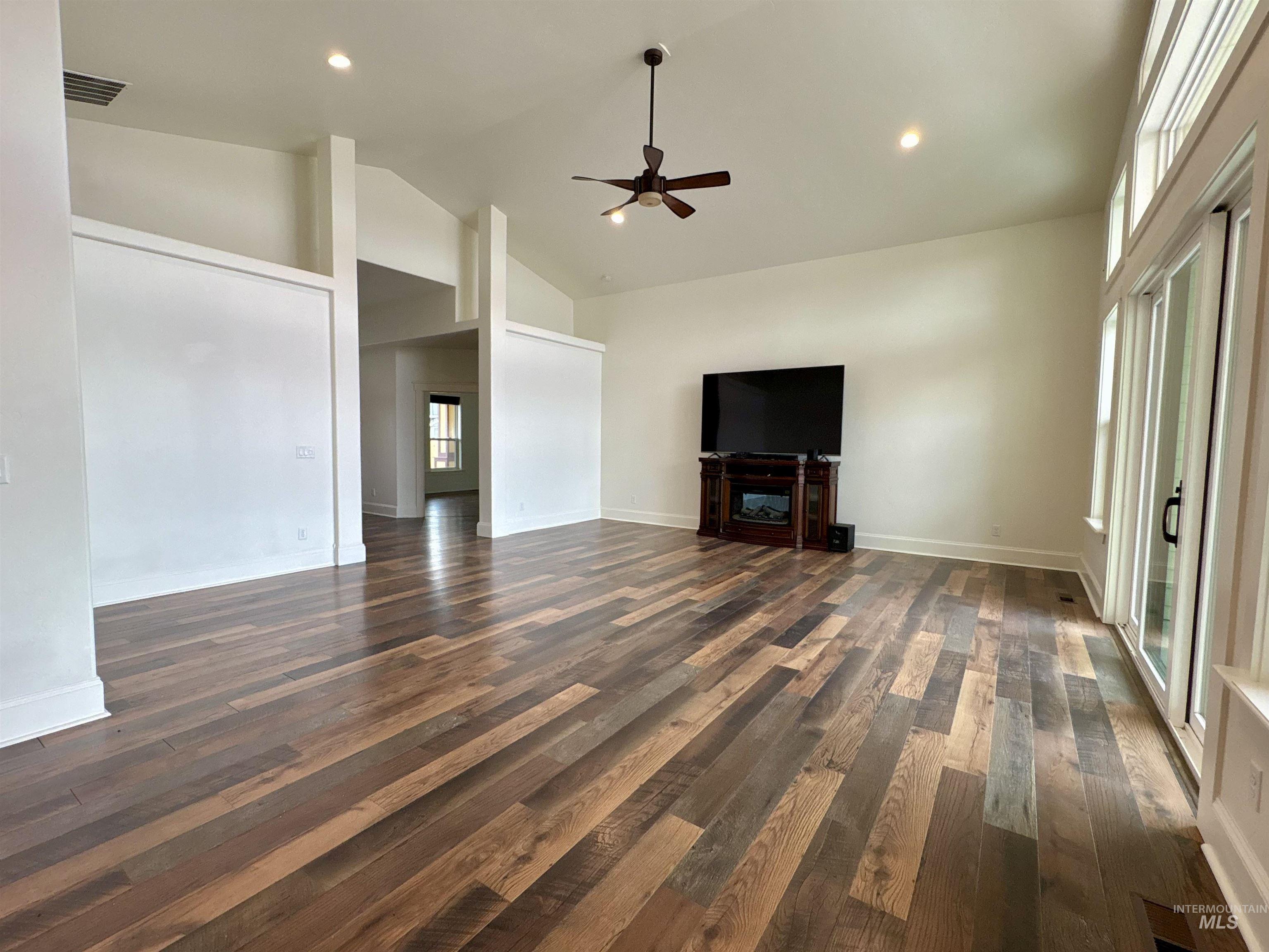 25792 River Road Property Photo 15
