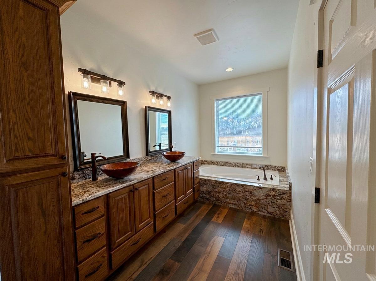 25792 River Road Property Photo 29