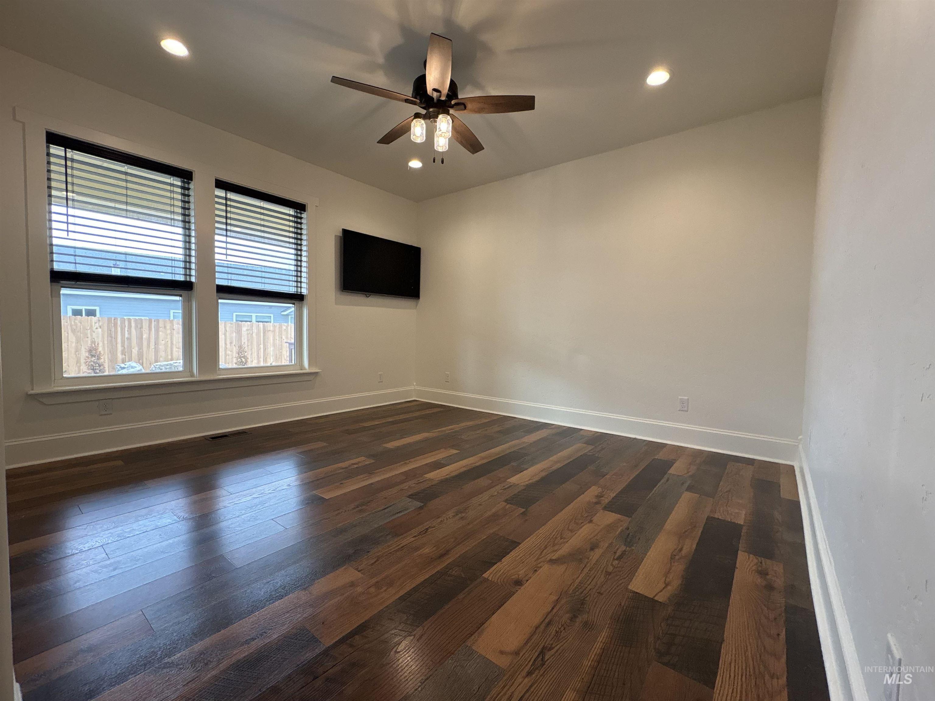 25792 River Road Property Photo 32