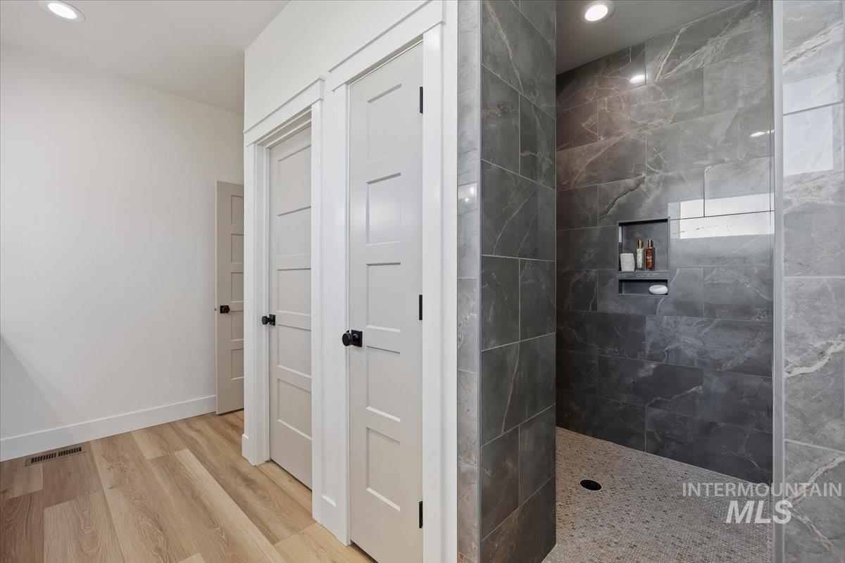 2328 Cattail Drive Property Photo 25