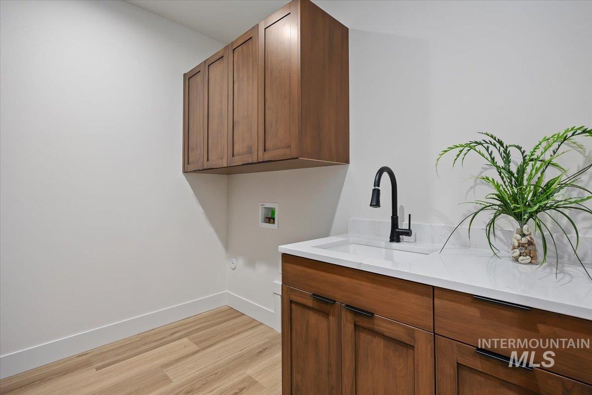 2328 Cattail Drive Property Photo 27