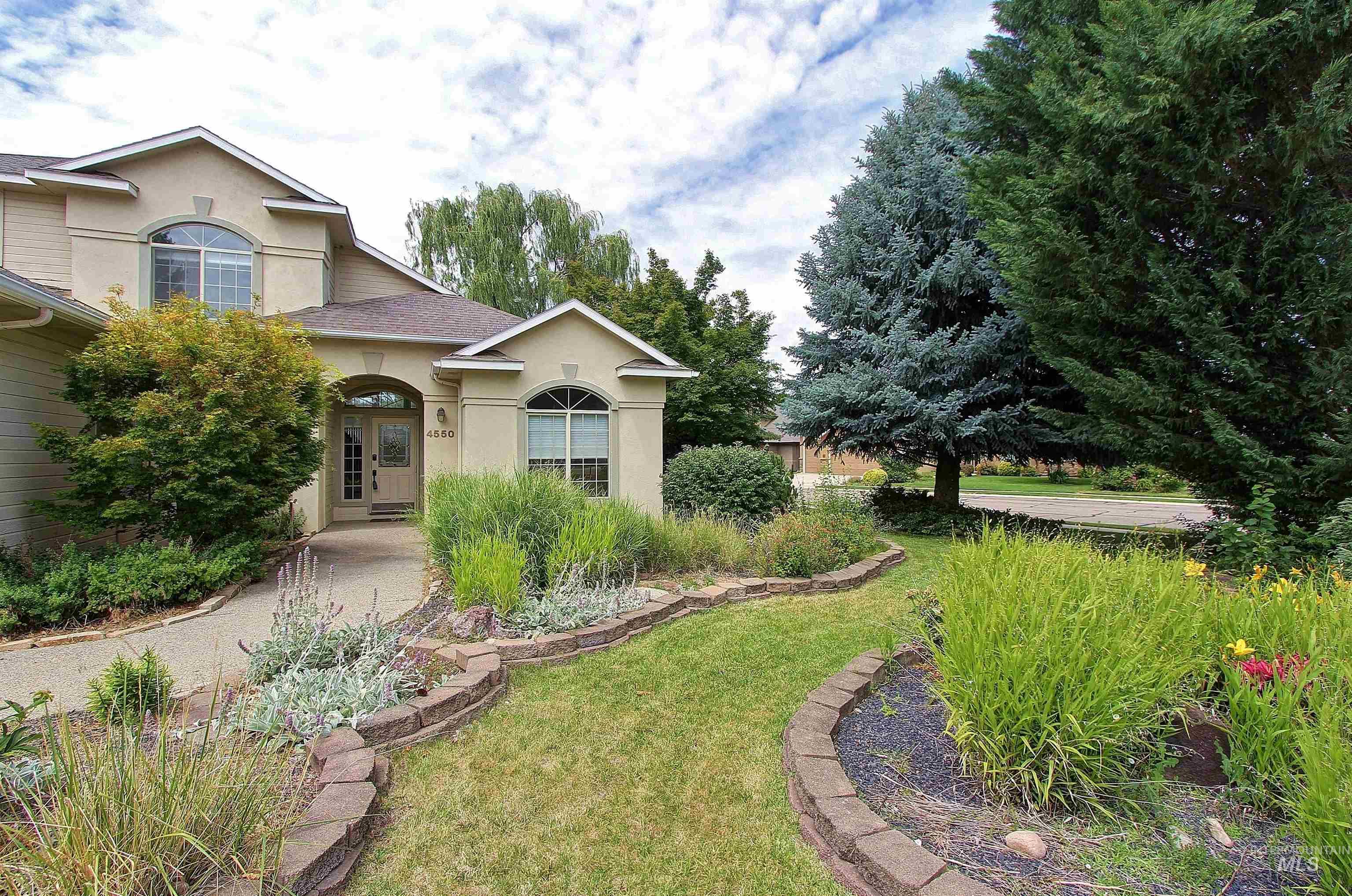 4550 W Brassie Court Property Photo 2