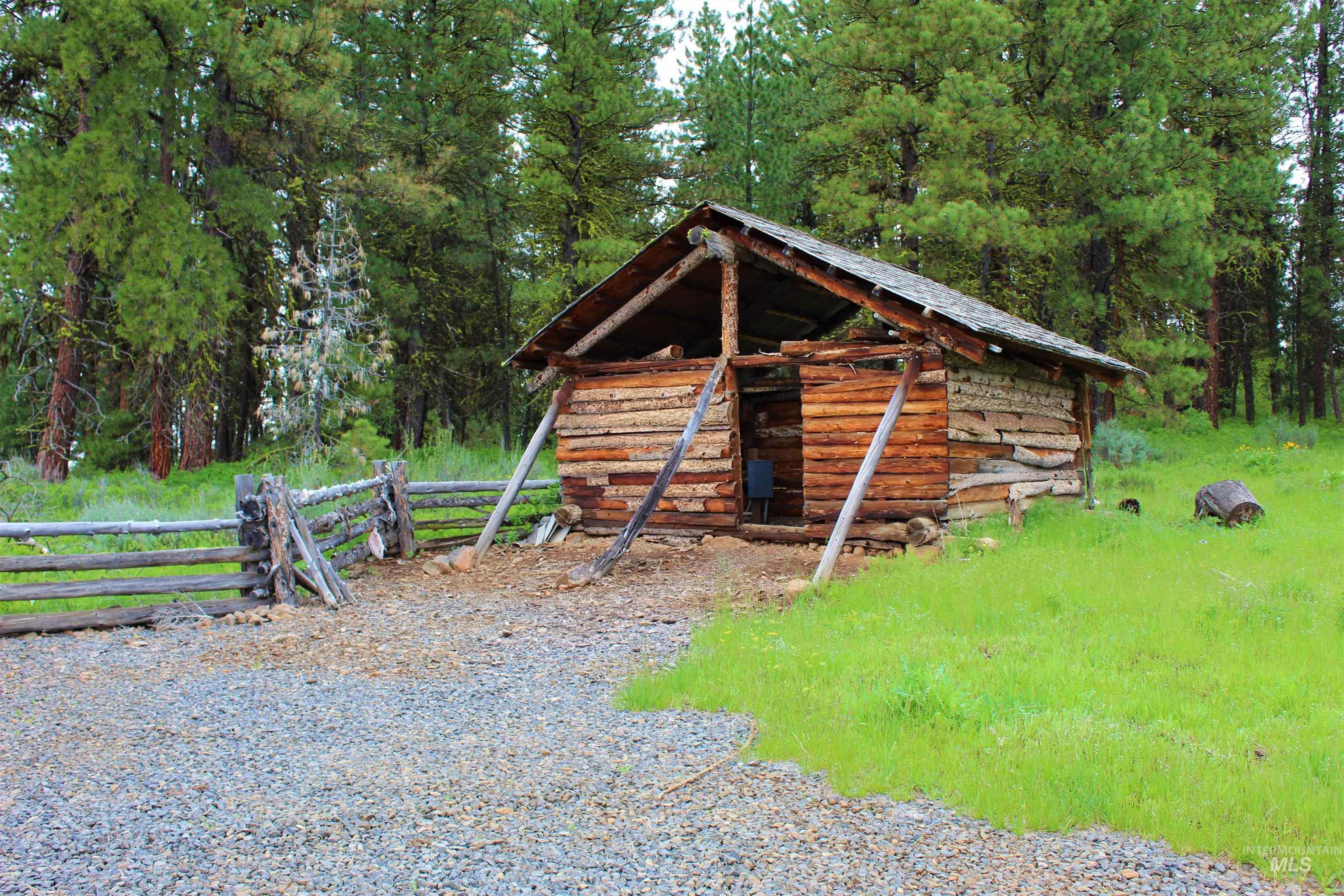 3000 Fish Lake Road Property Photo 44