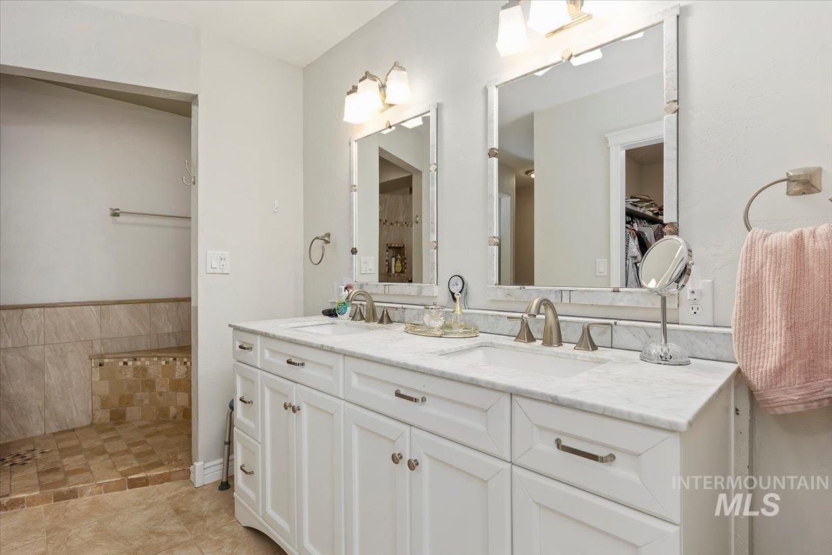 139 Los Lagos Property Photo 25