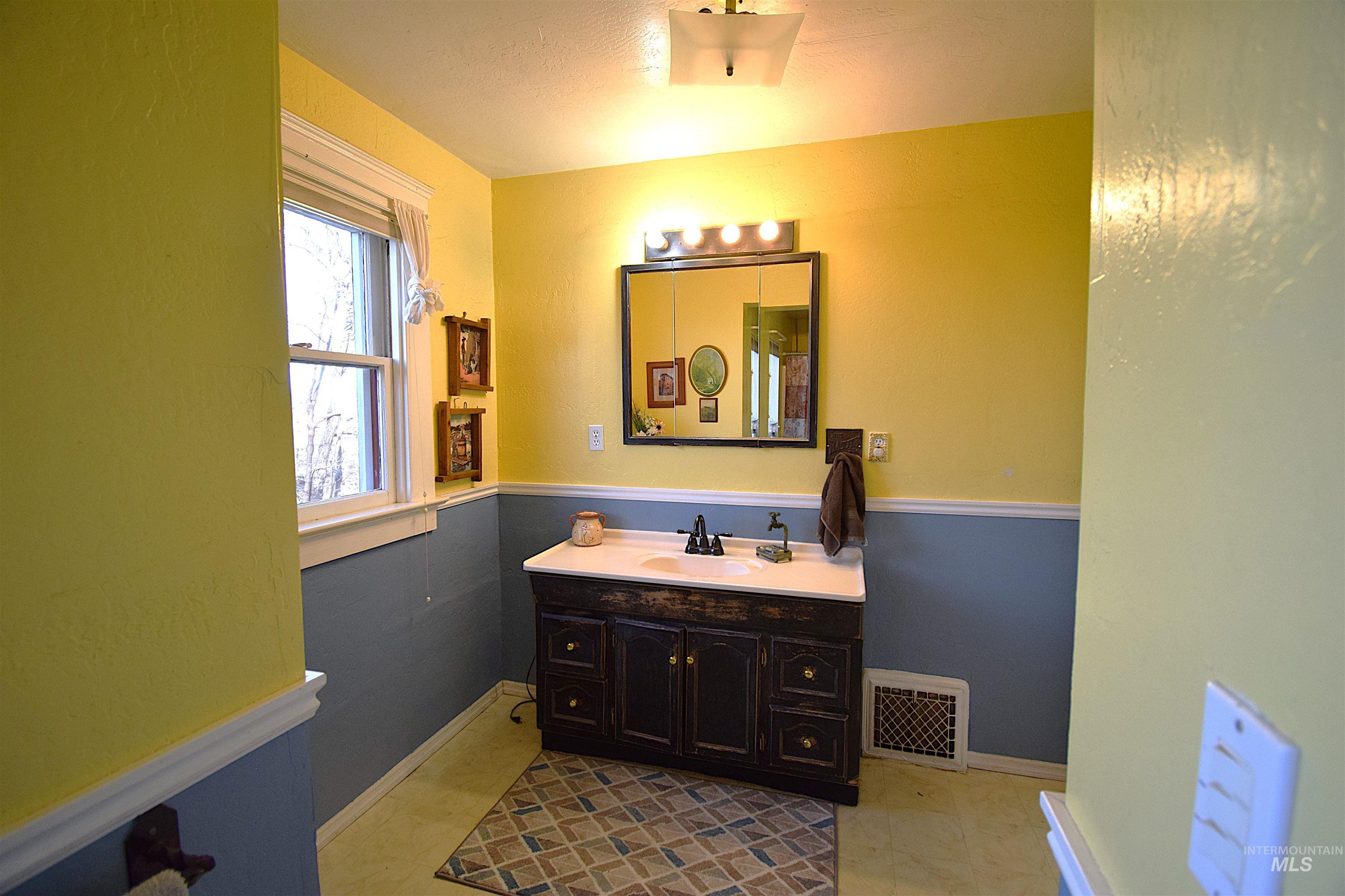 5367 Sand Hollow Rd Property Photo 22