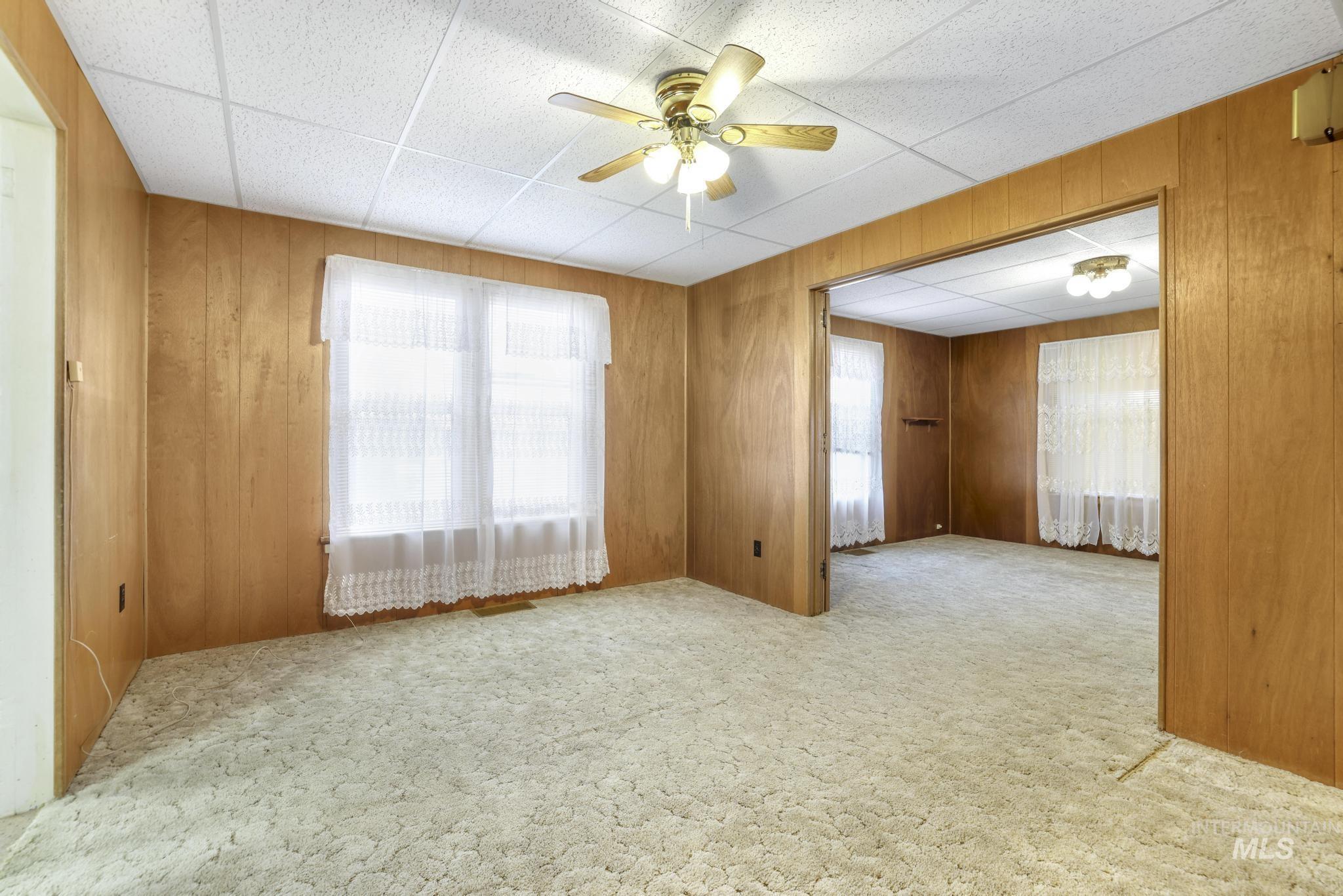 28572 Hyde Ave Property Photo 6