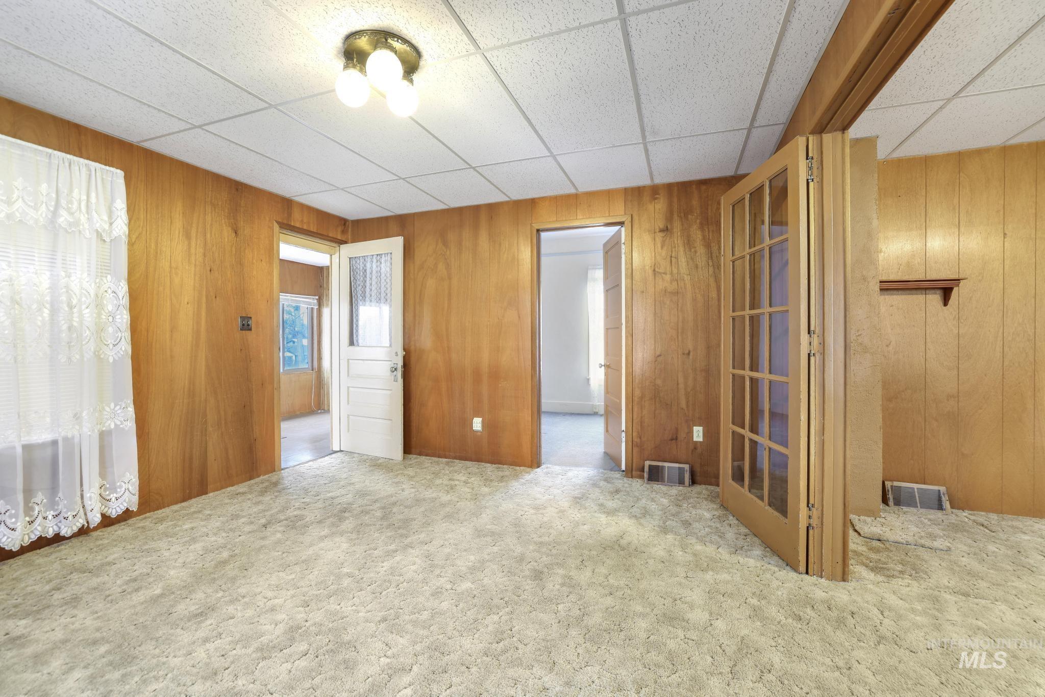 28572 Hyde Ave Property Photo 9