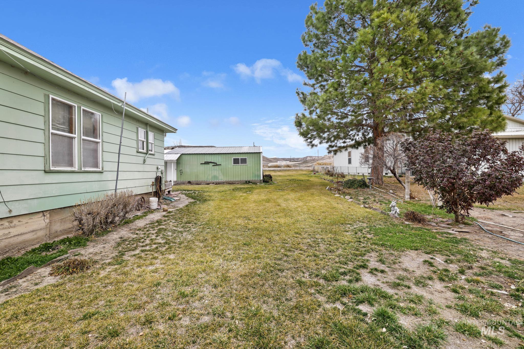 28572 Hyde Ave Property Photo 10