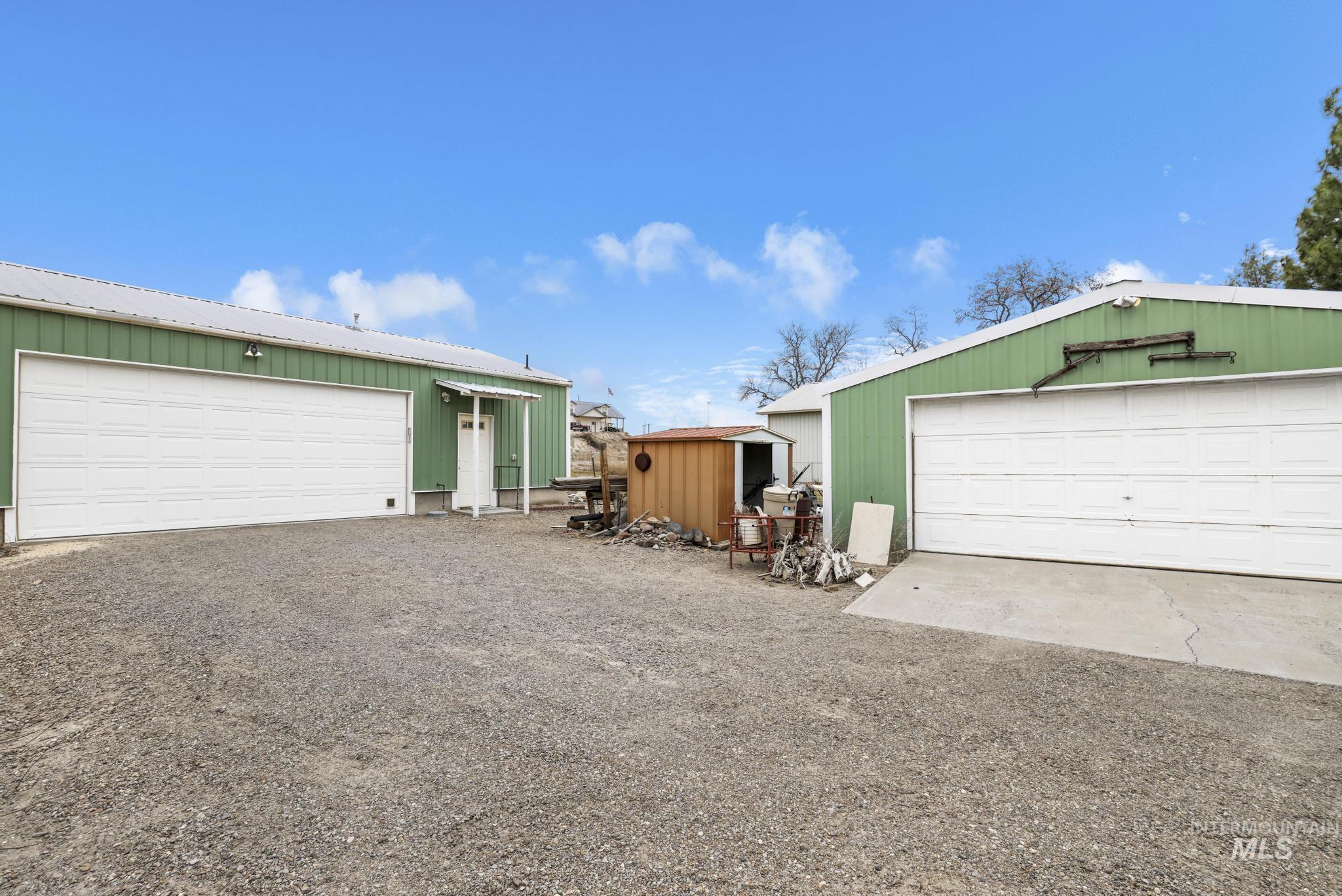 28572 Hyde Ave Property Photo 12