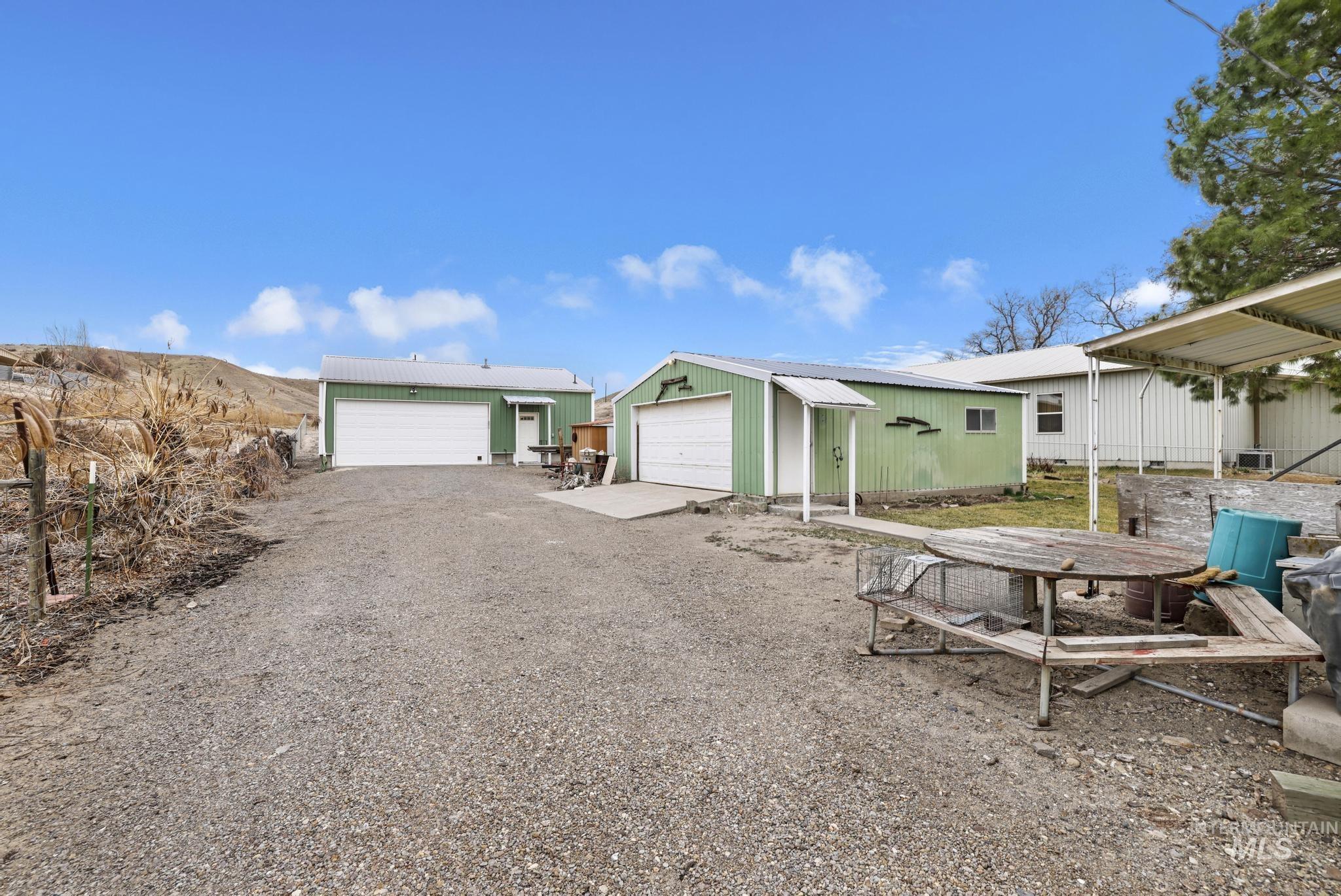28572 Hyde Ave Property Photo 13