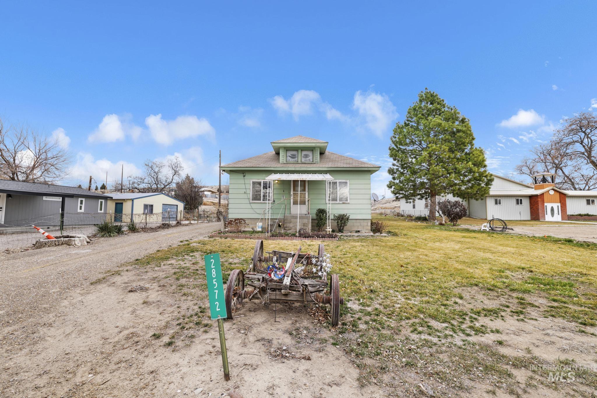 28572 Hyde Ave Property Photo 15