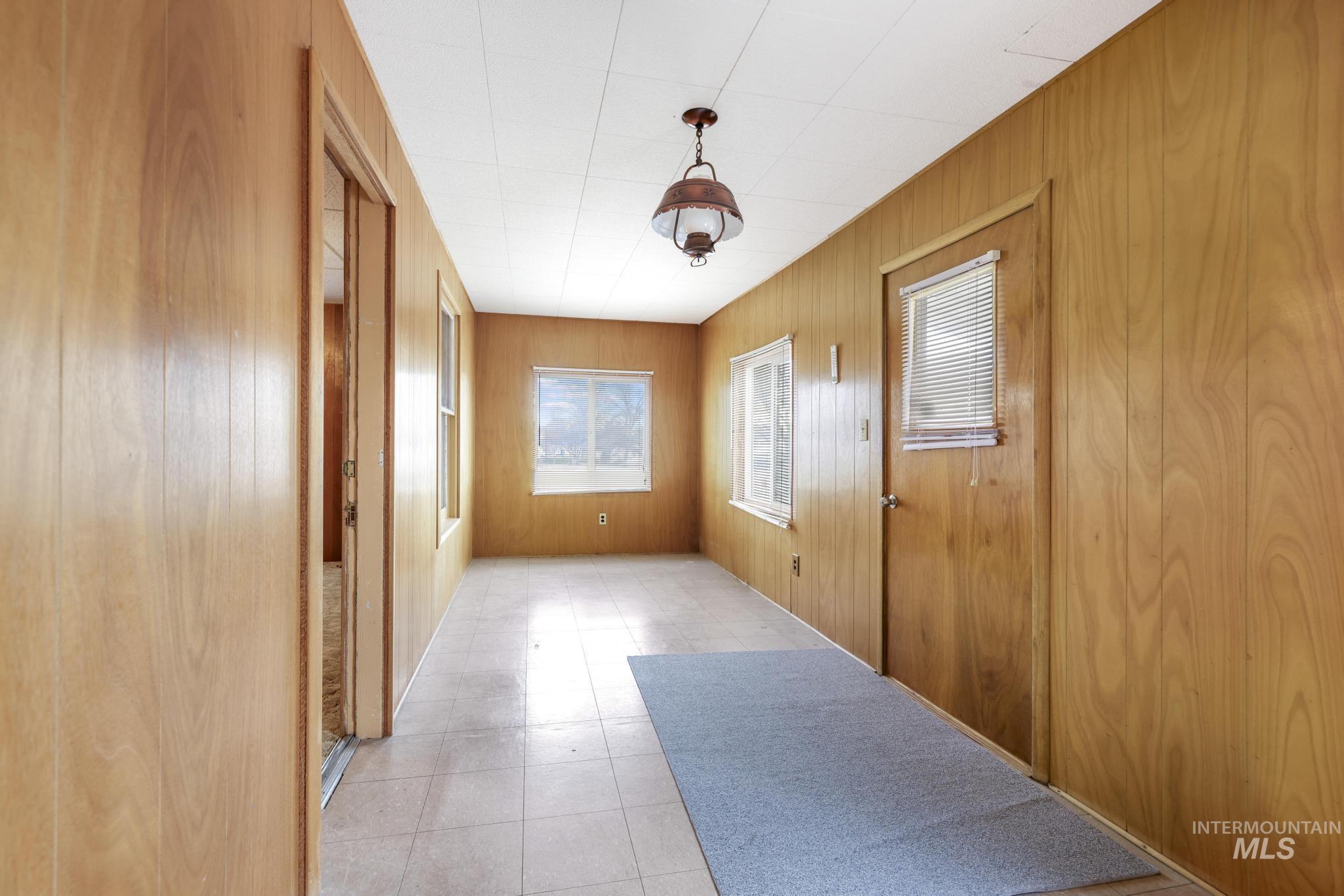 28572 Hyde Ave Property Photo 31