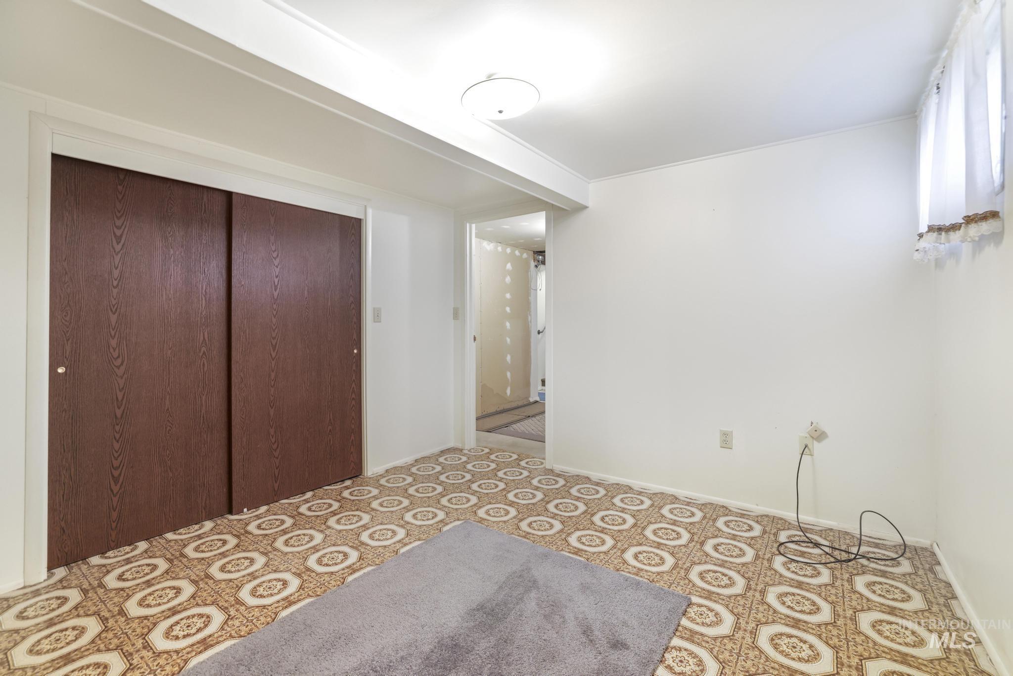 28572 Hyde Ave Property Photo 34