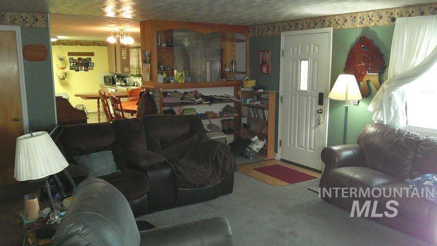 1205 Lawndale Dr. Property Photo 4
