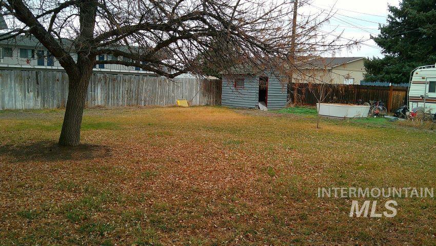 1205 Lawndale Dr. Property Photo 28