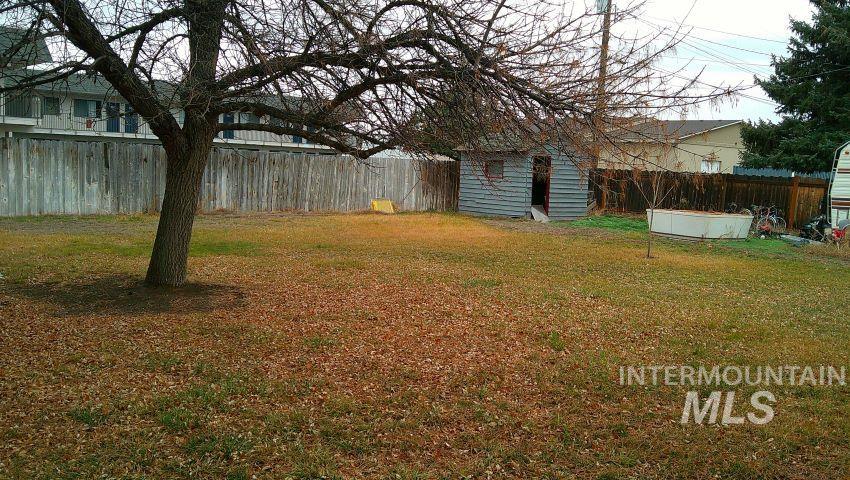 1205 Lawndale Dr. Property Photo 29