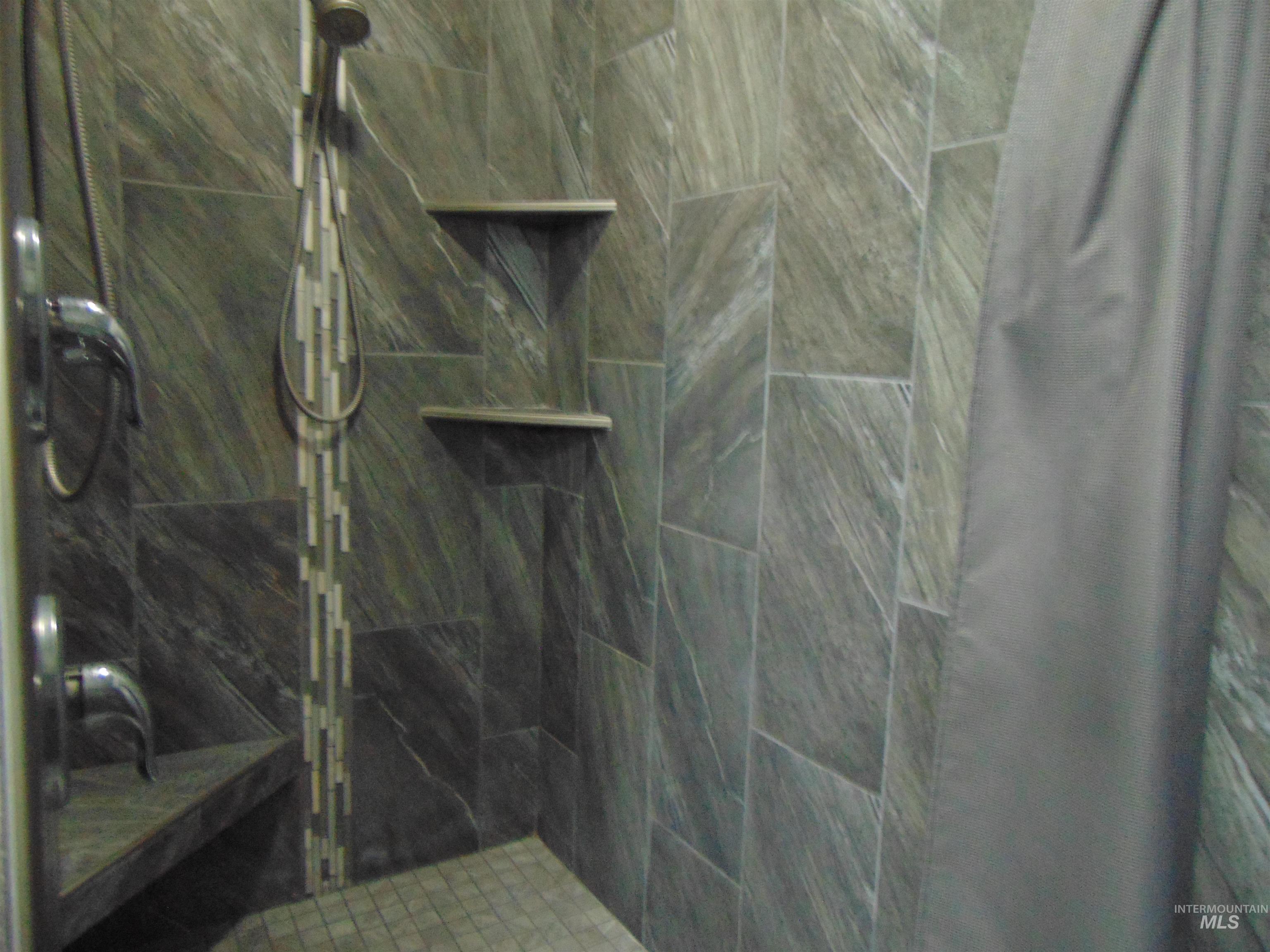 983 South Street Property Photo 22