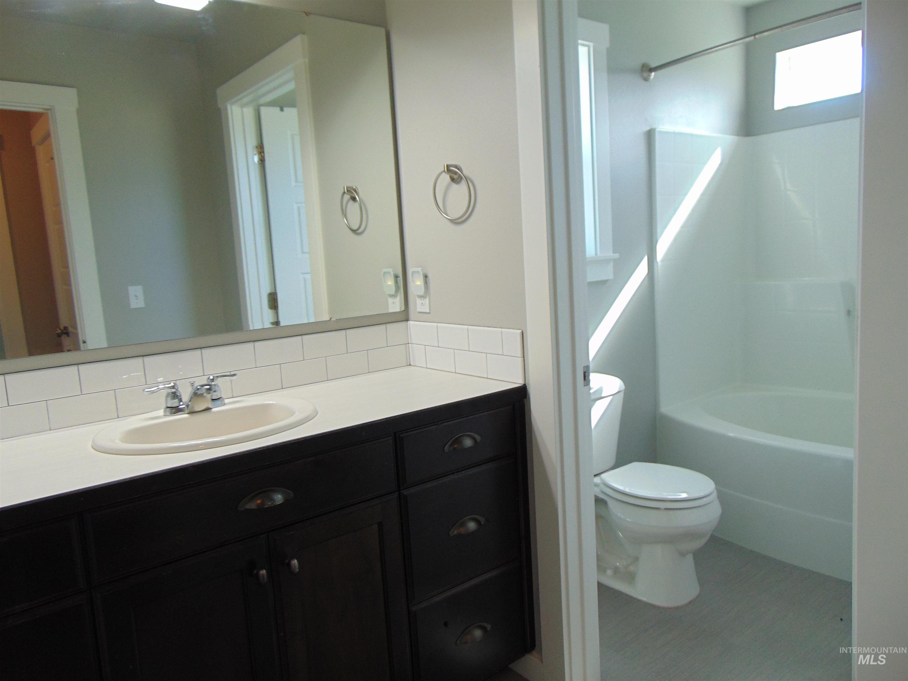 983 South Street Property Photo 27