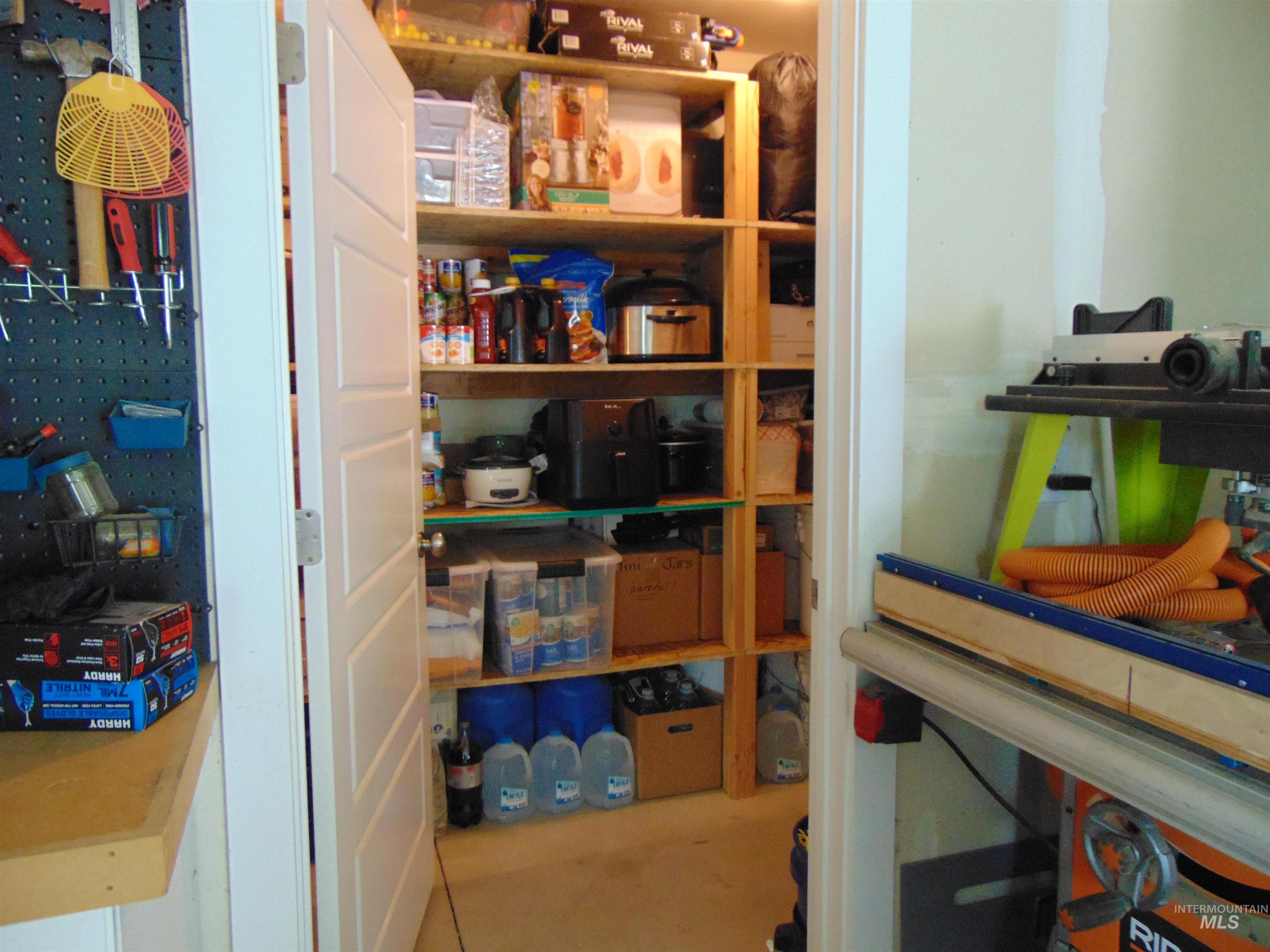 983 South Street Property Photo 32