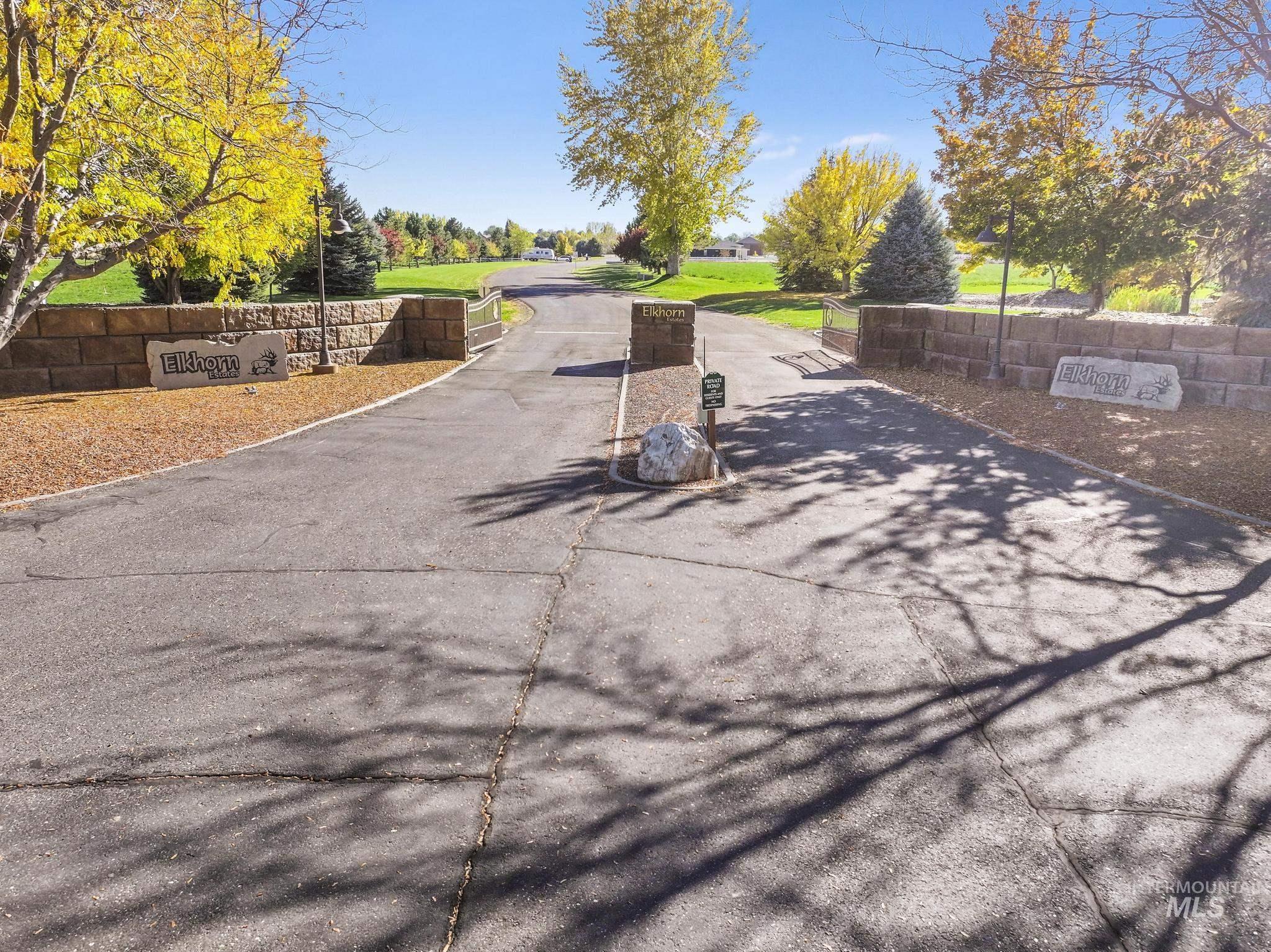 2550 E 3759 N Property Photo 14