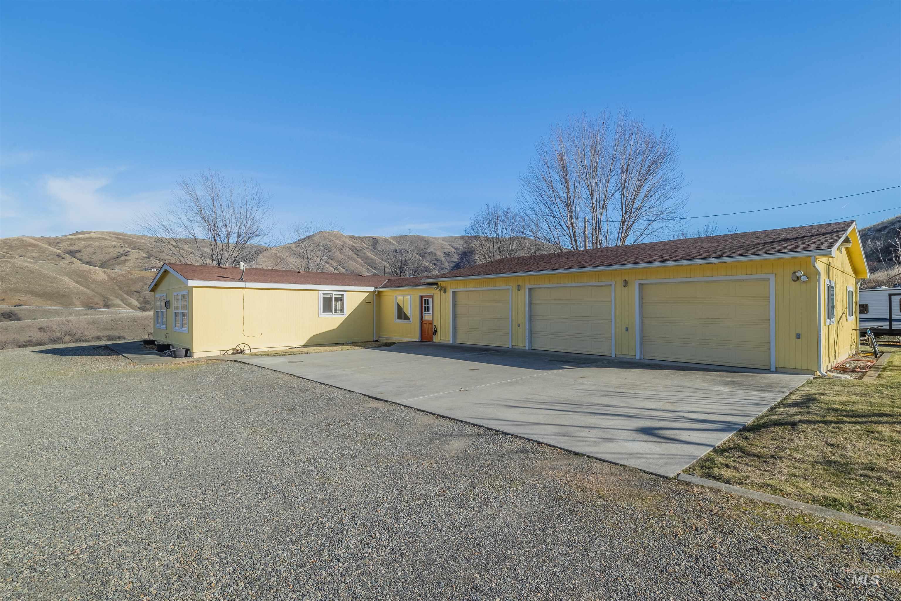 138 River Mountain Road Property Photo 6