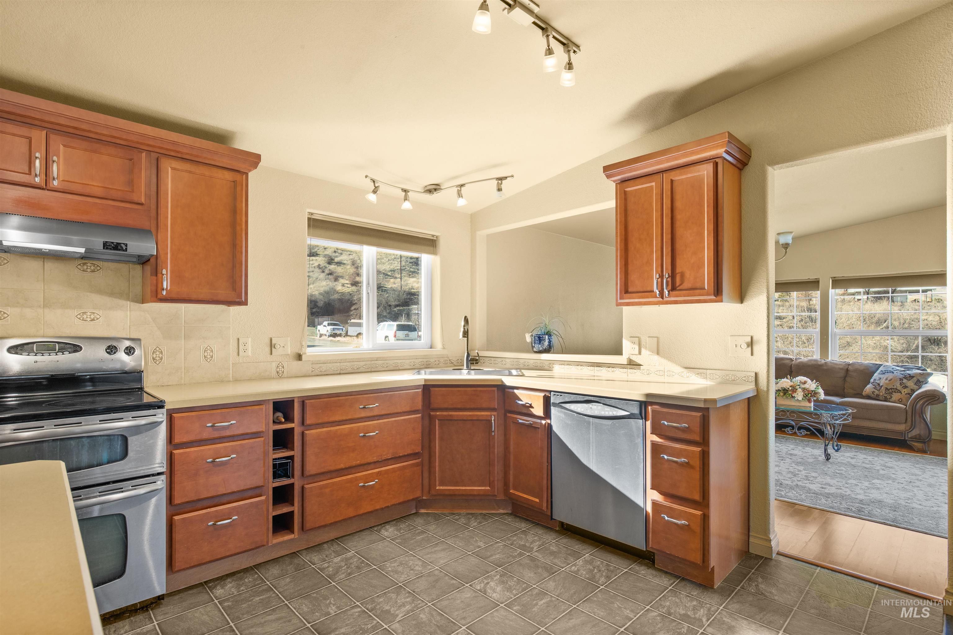 138 River Mountain Road Property Photo 16