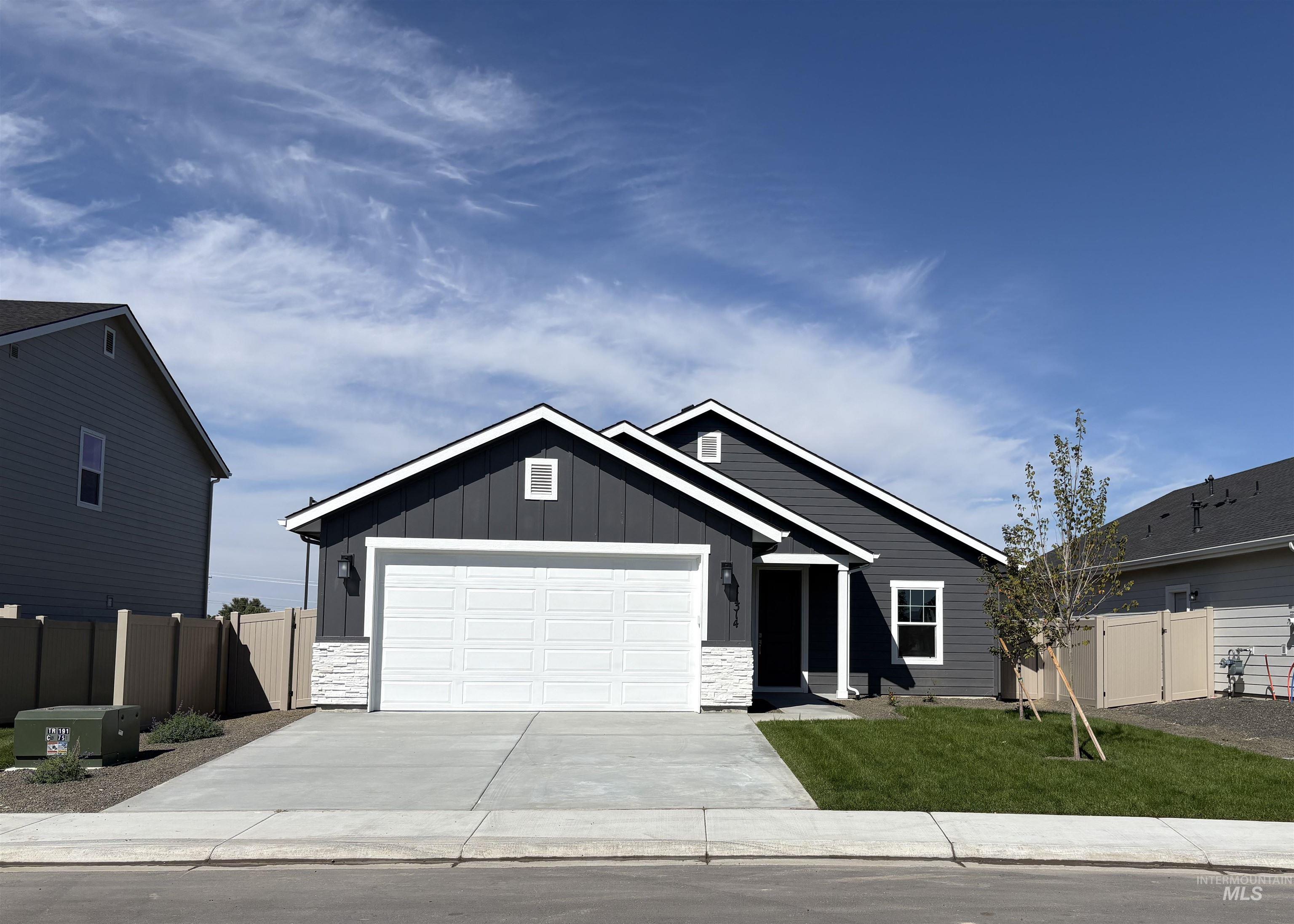 11314 W Tutor St Property Photo 1
