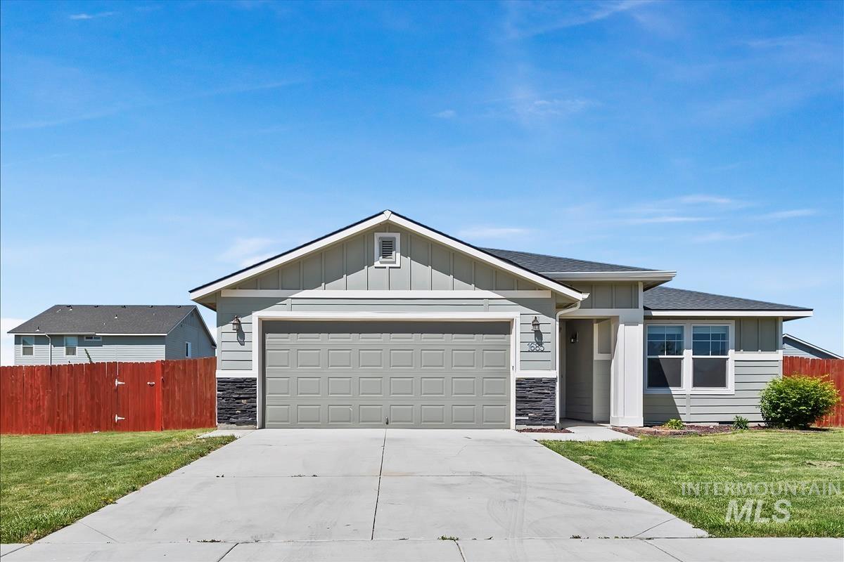 1685 Sw Levant Way Property Photo 1