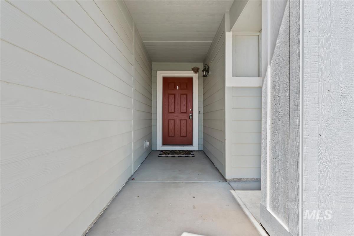 1685 Sw Levant Way Property Photo 3