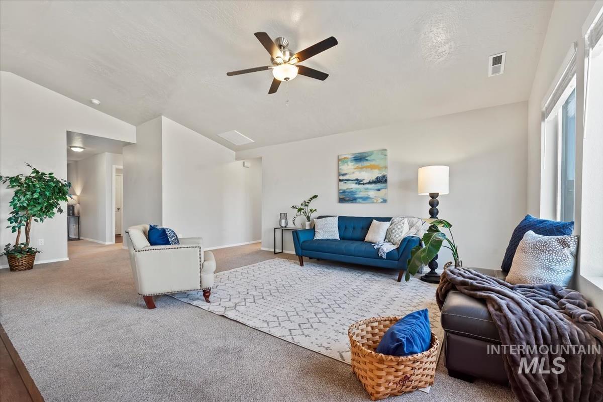 1685 Sw Levant Way Property Photo 10