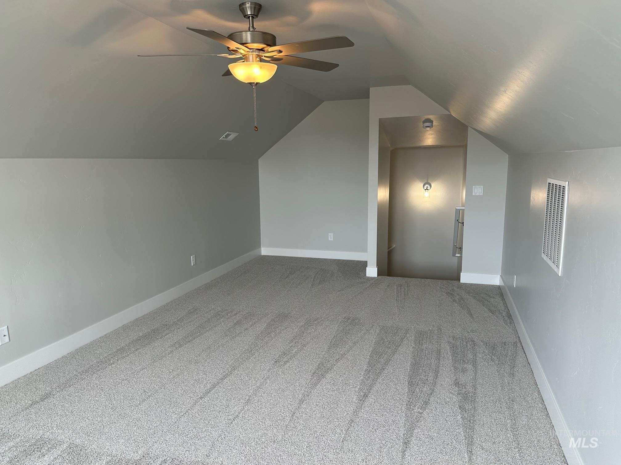 4079 Williams St Property Photo 23