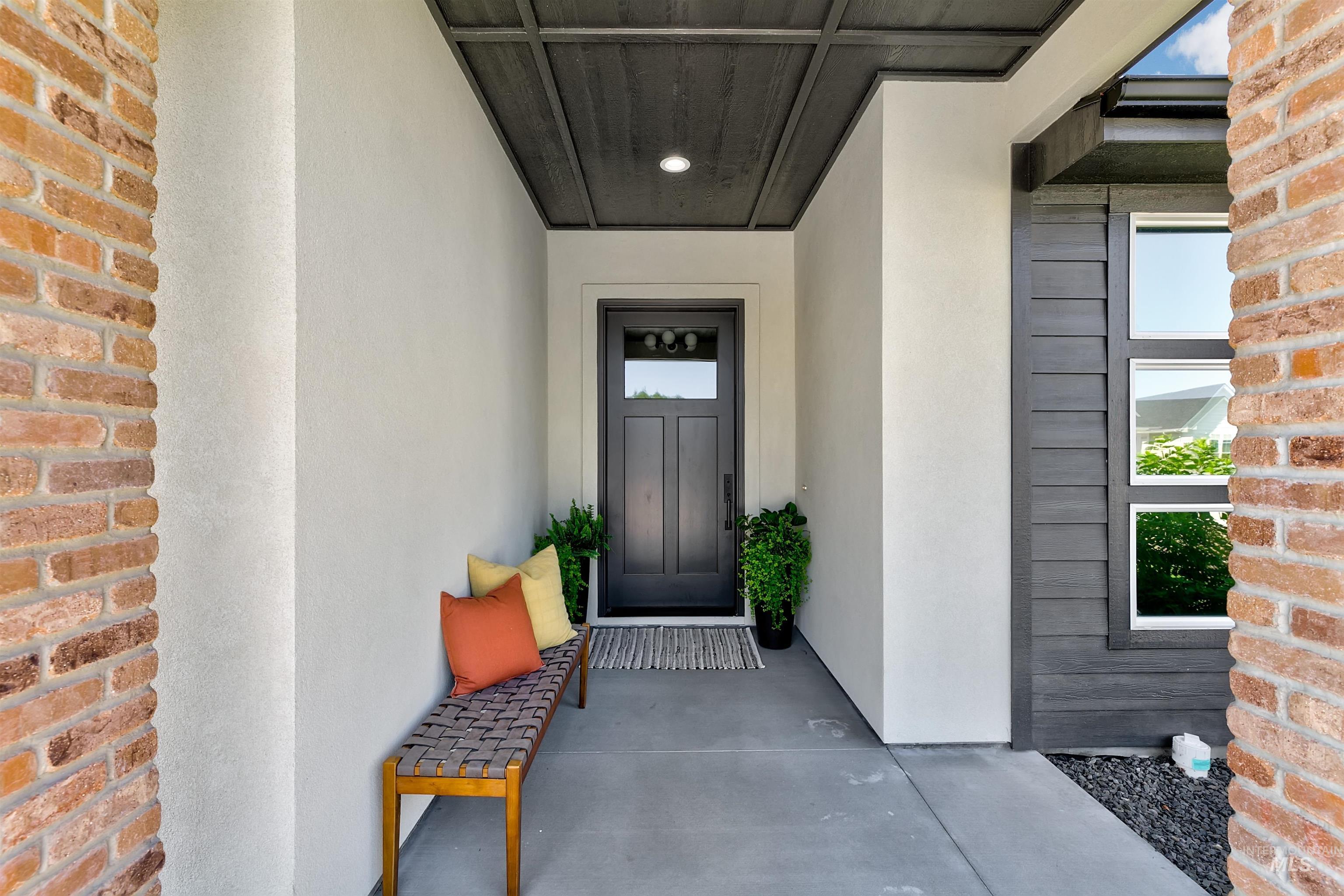 6299 Chateau Ct Property Photo 29
