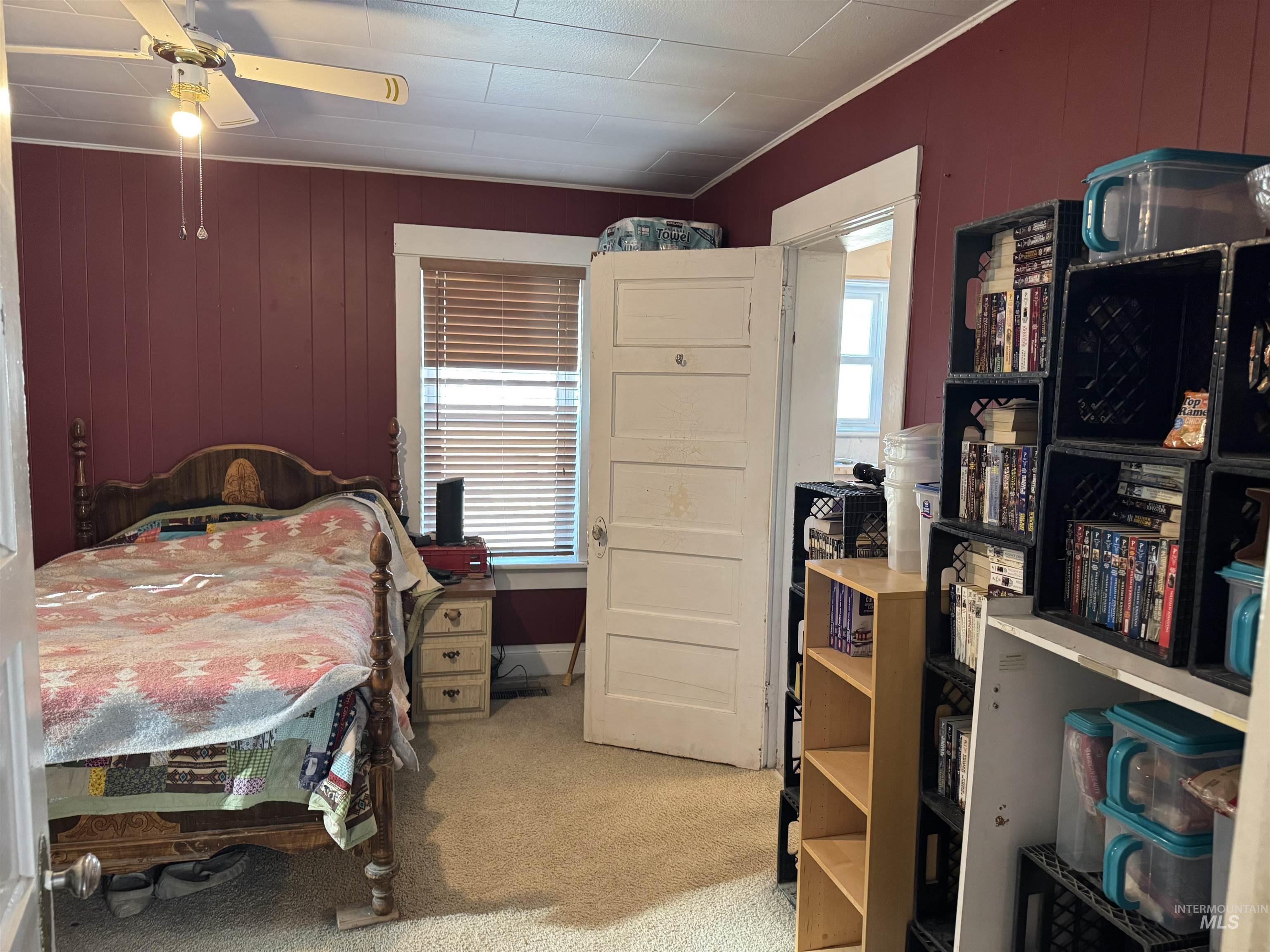 145 N Lincoln Property Photo 20