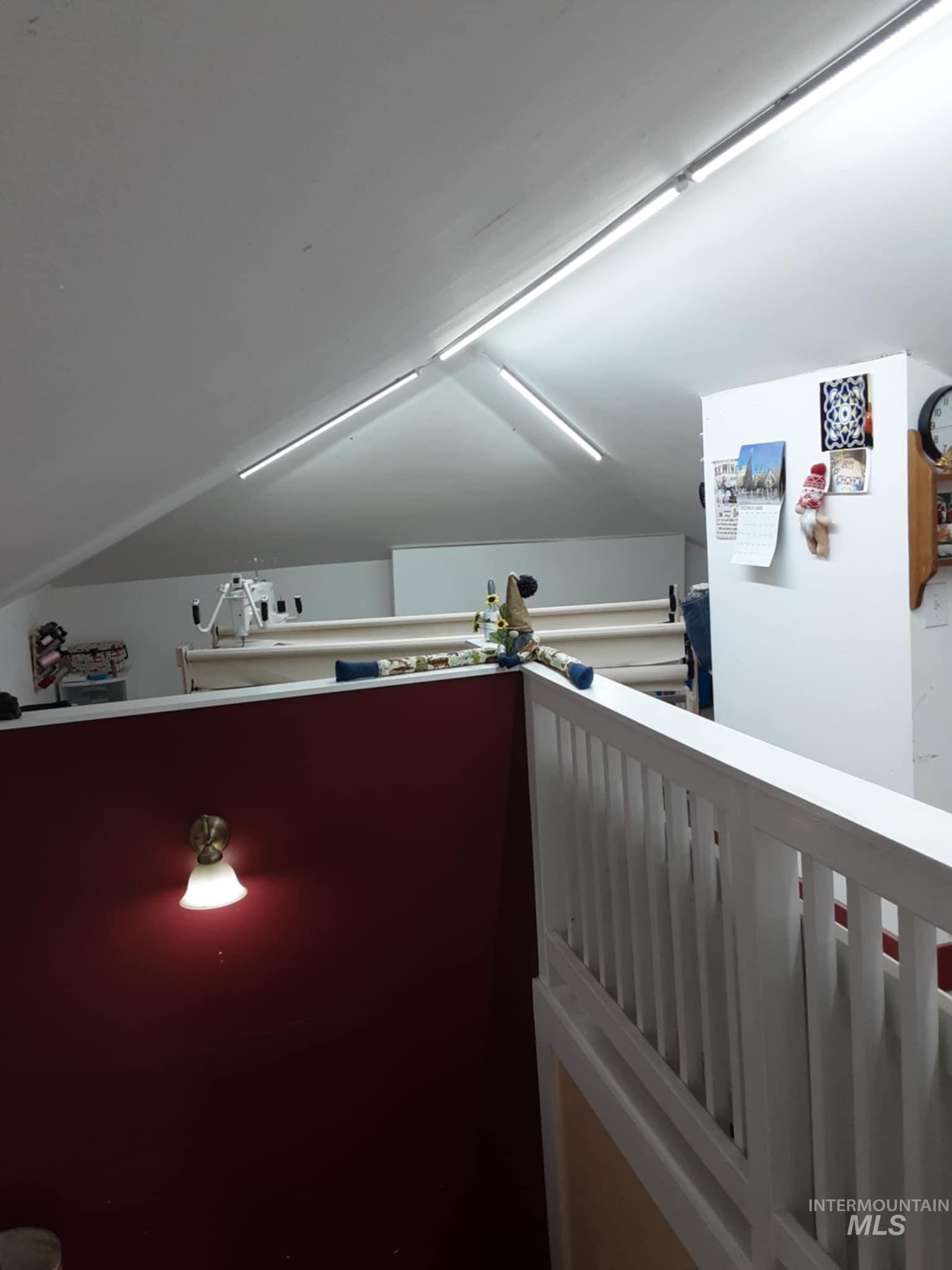 145 N Lincoln Property Photo 34