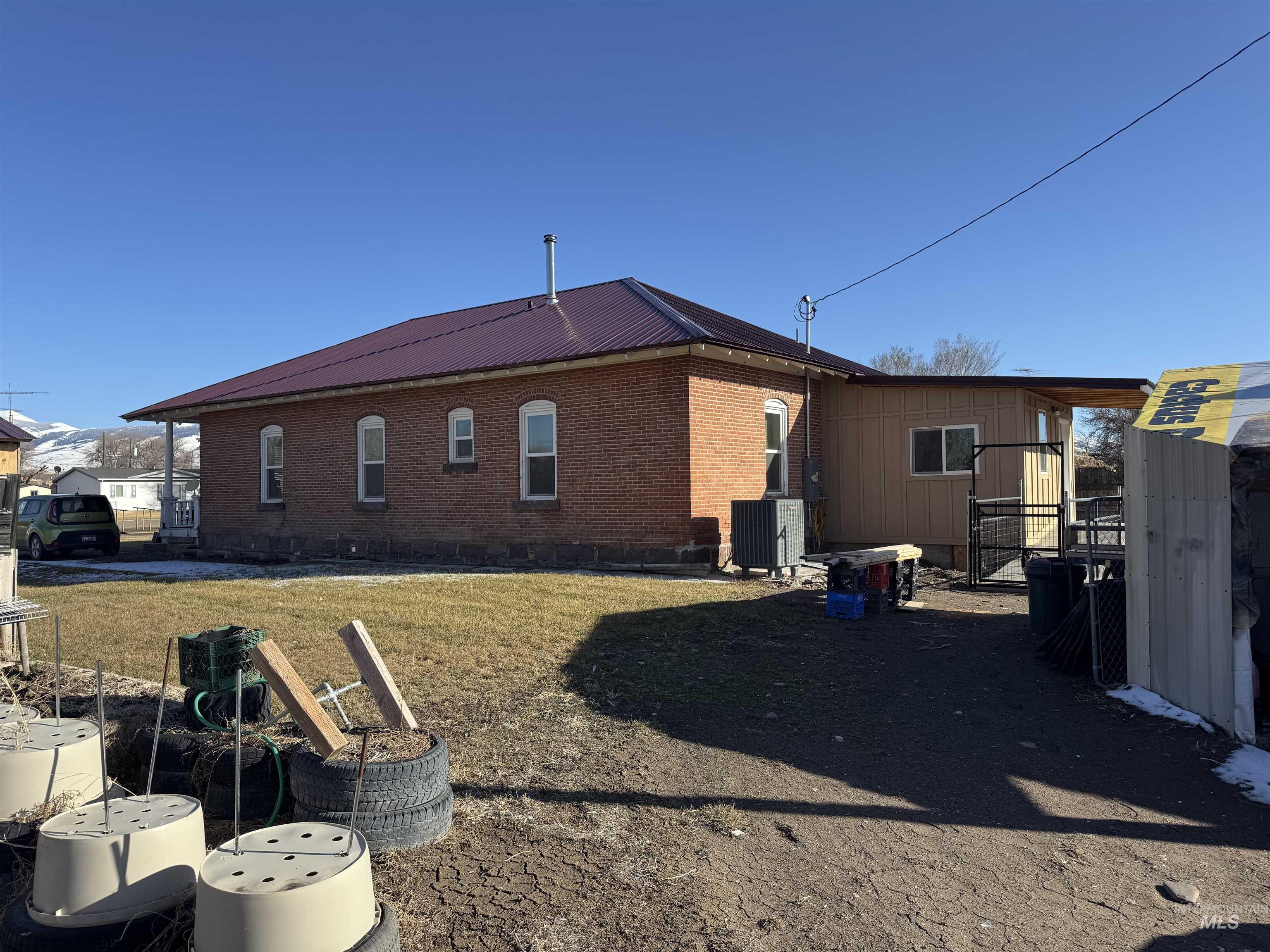 145 N Lincoln Property Photo 48