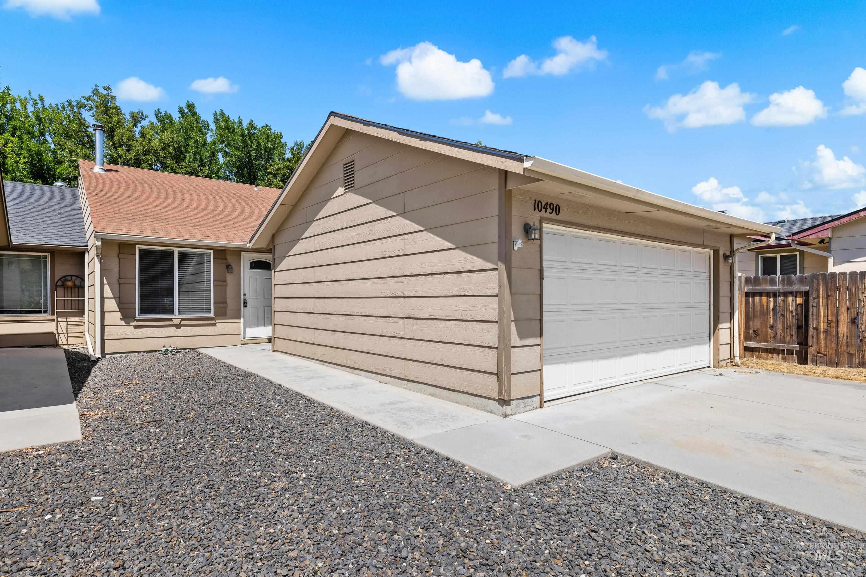 10490 W Cory St Property Photo 4