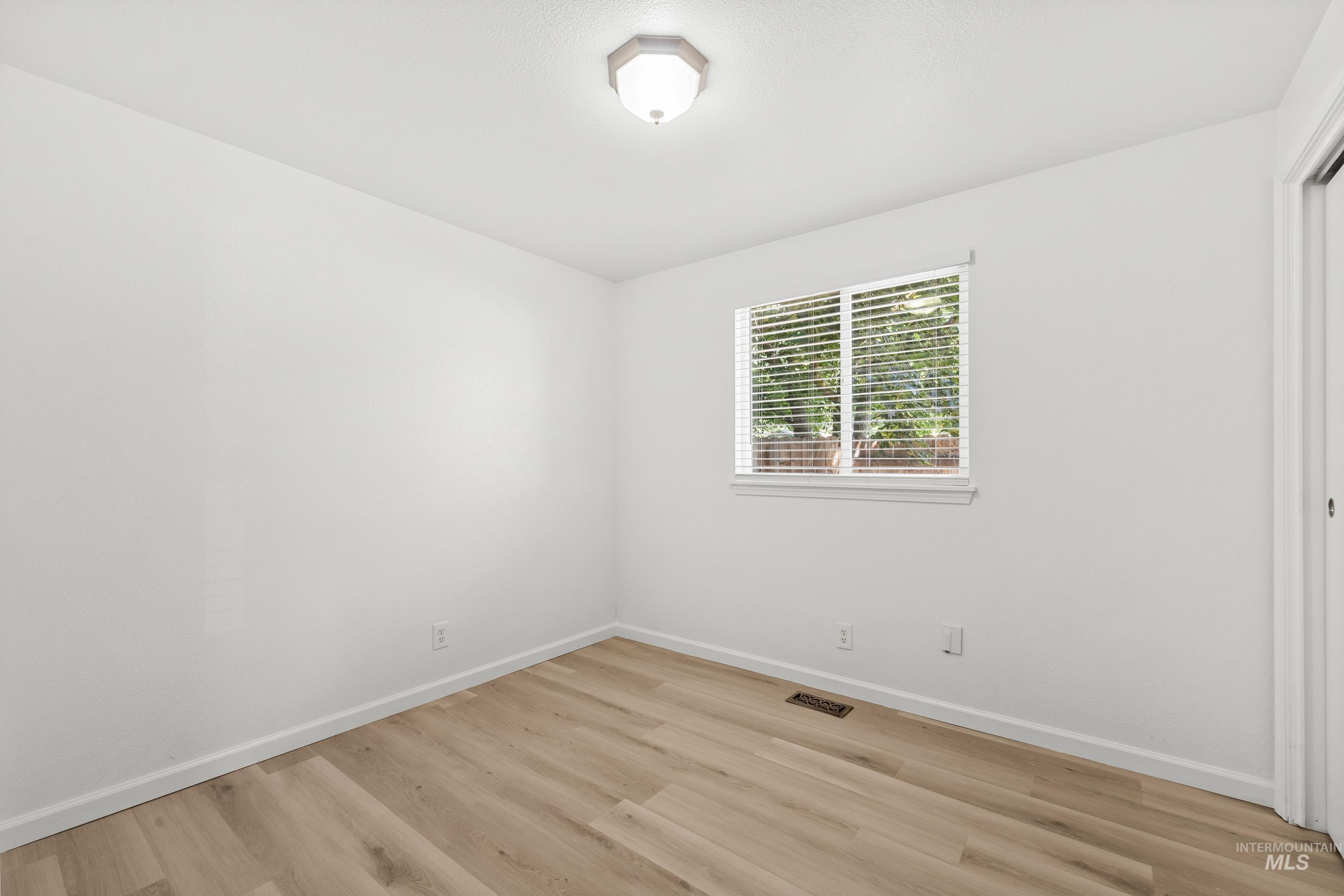 10490 W Cory St Property Photo 28