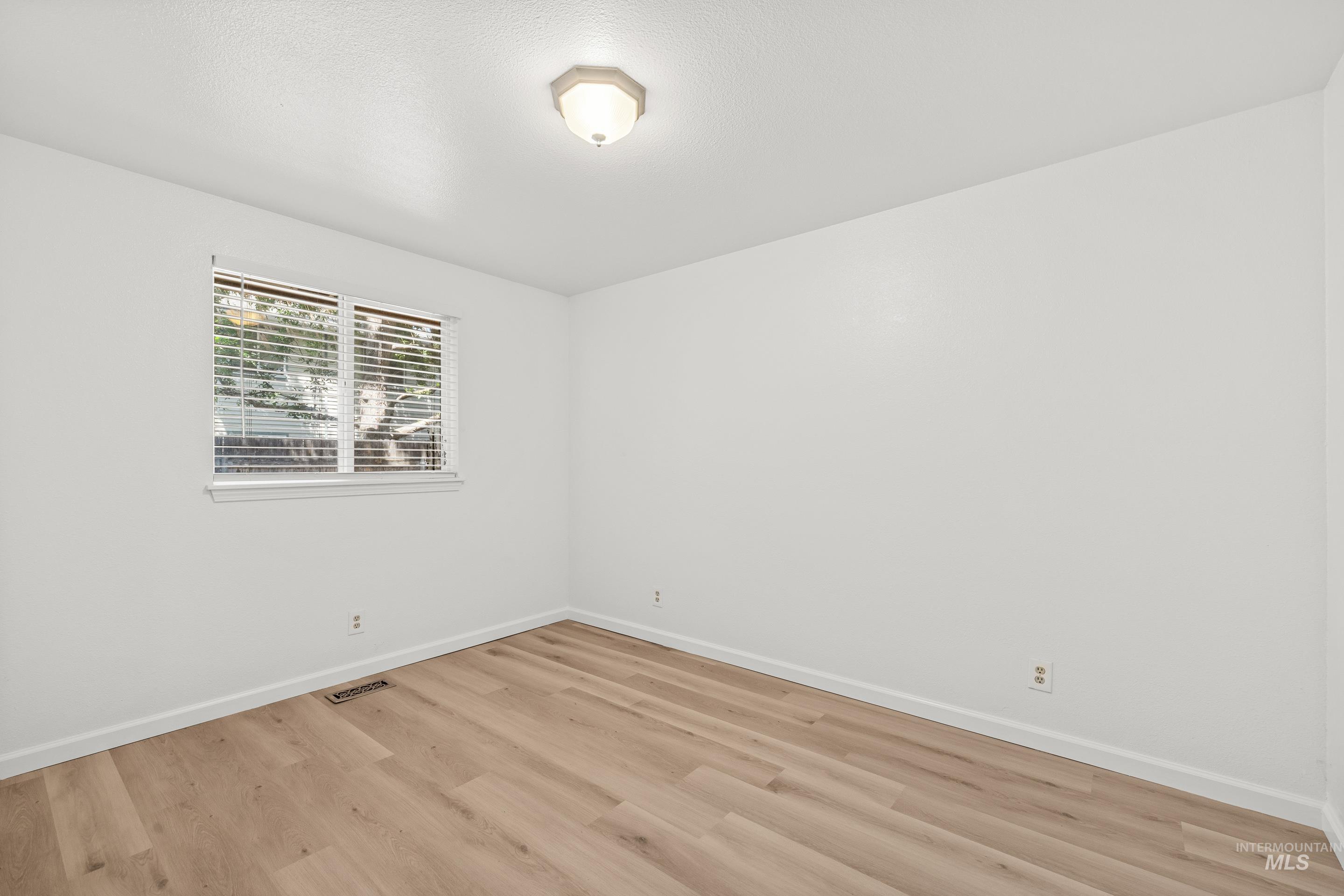 10490 W Cory St Property Photo 30
