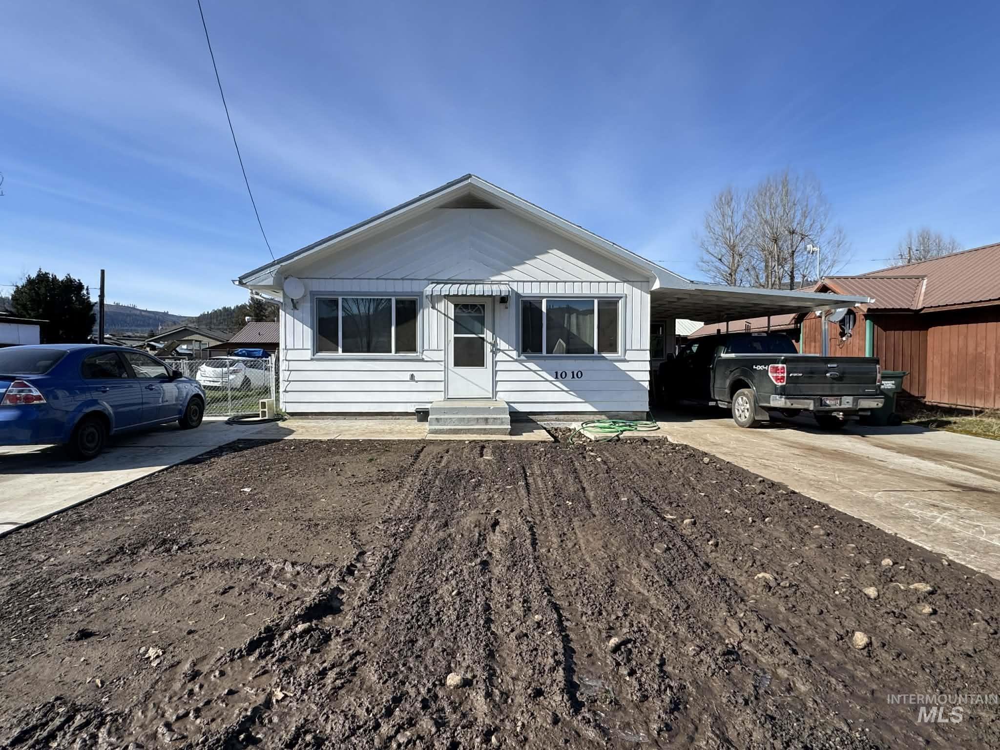 1010 Idaho St Property Photo 1