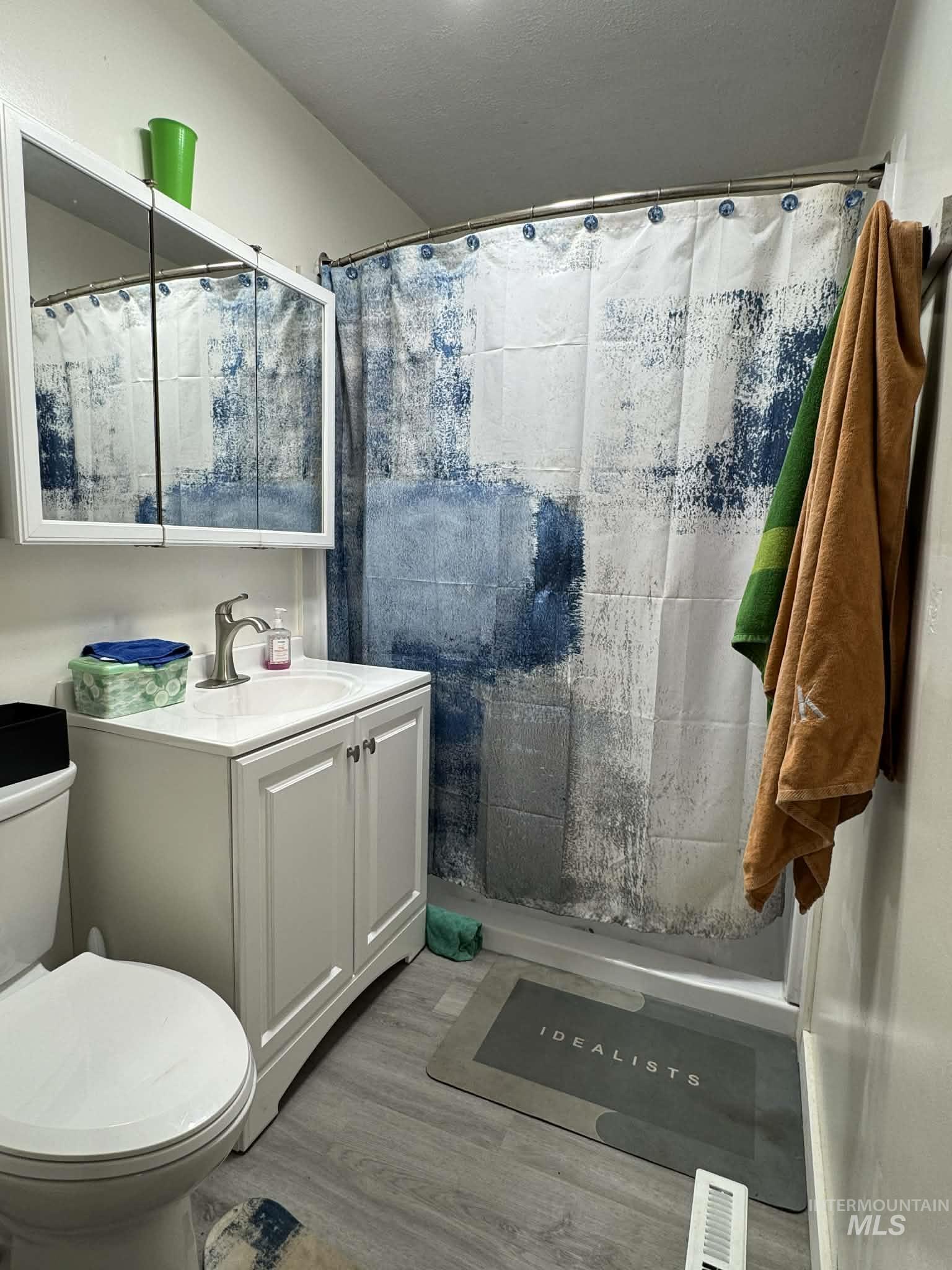 1010 Idaho St Property Photo 6