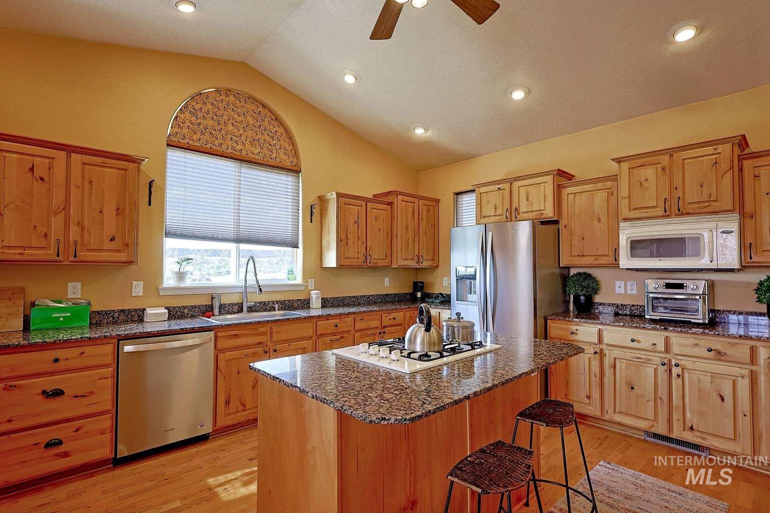 1422 River View Ln Property Photo 8