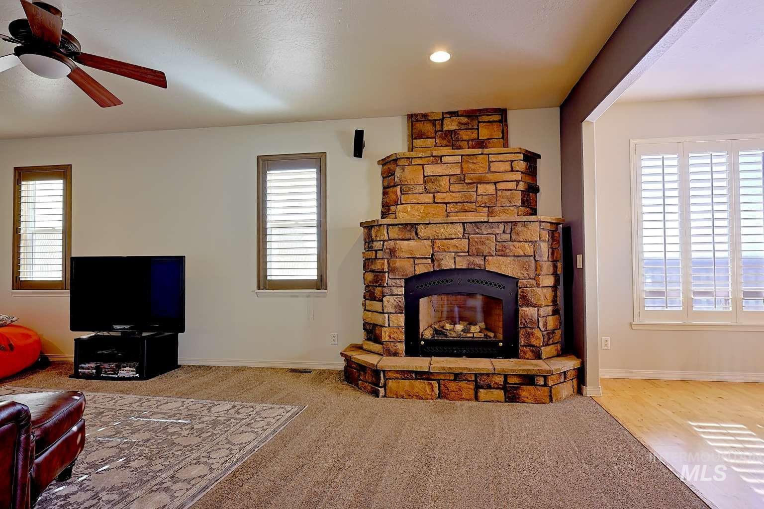 1422 River View Ln Property Photo 10