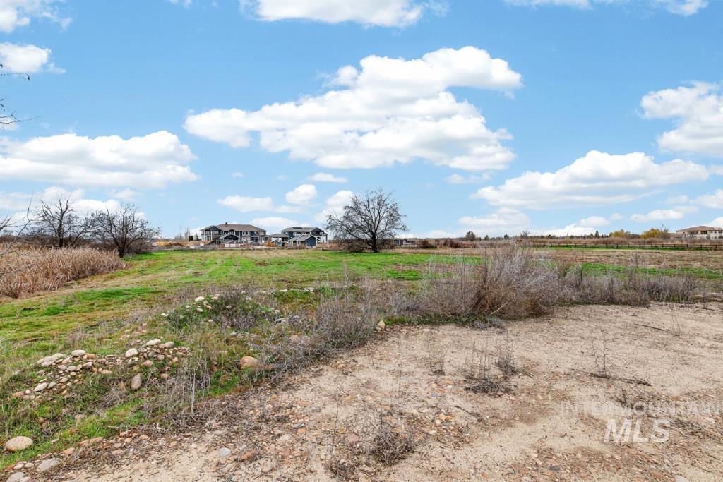 7549 N Stonebriar Ln Property Photo 15